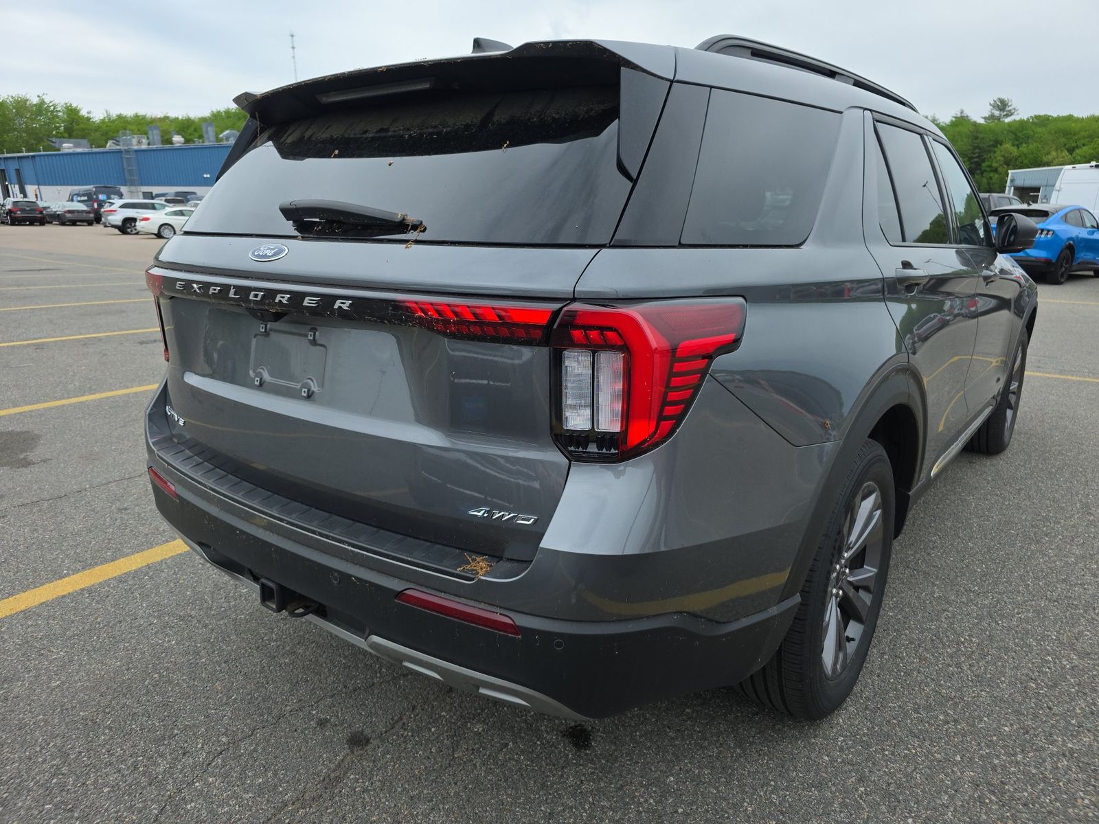 FORD EXPLORER - 5