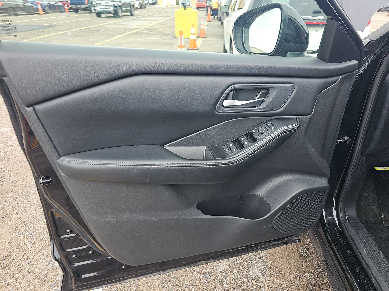 2025 Nissan Rogue SV FWD