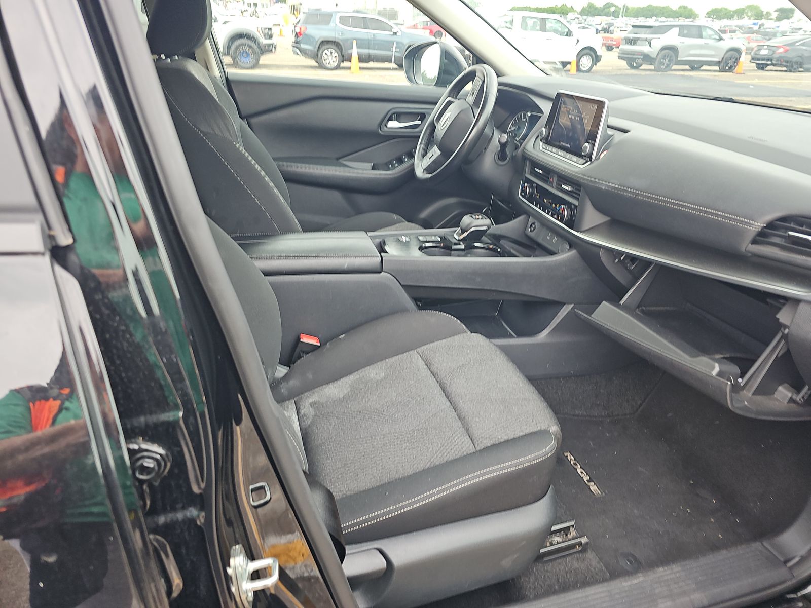 2025 Nissan Rogue SV FWD
