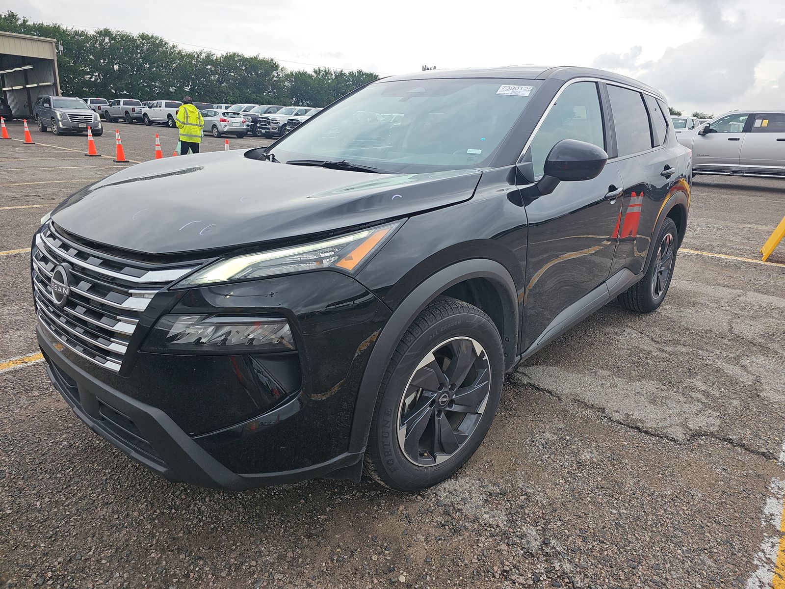 2025 Nissan Rogue SV FWD
