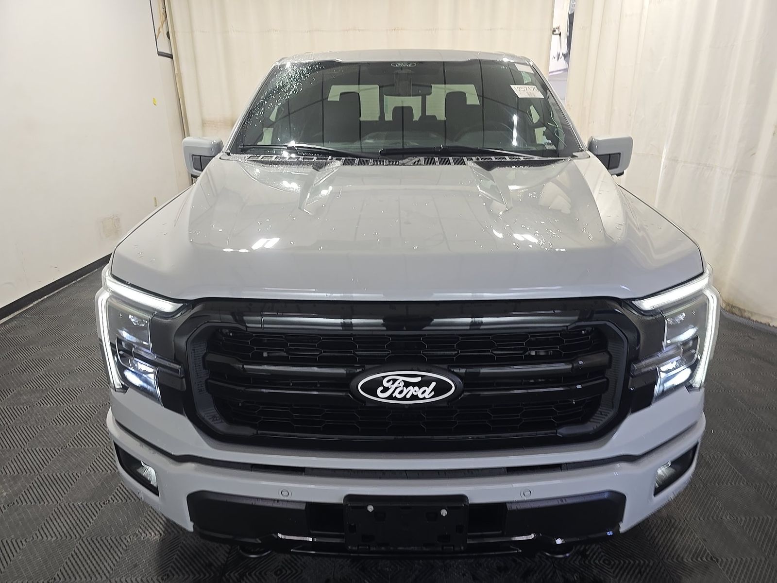 2026 Ford F-150 Lariat AWD