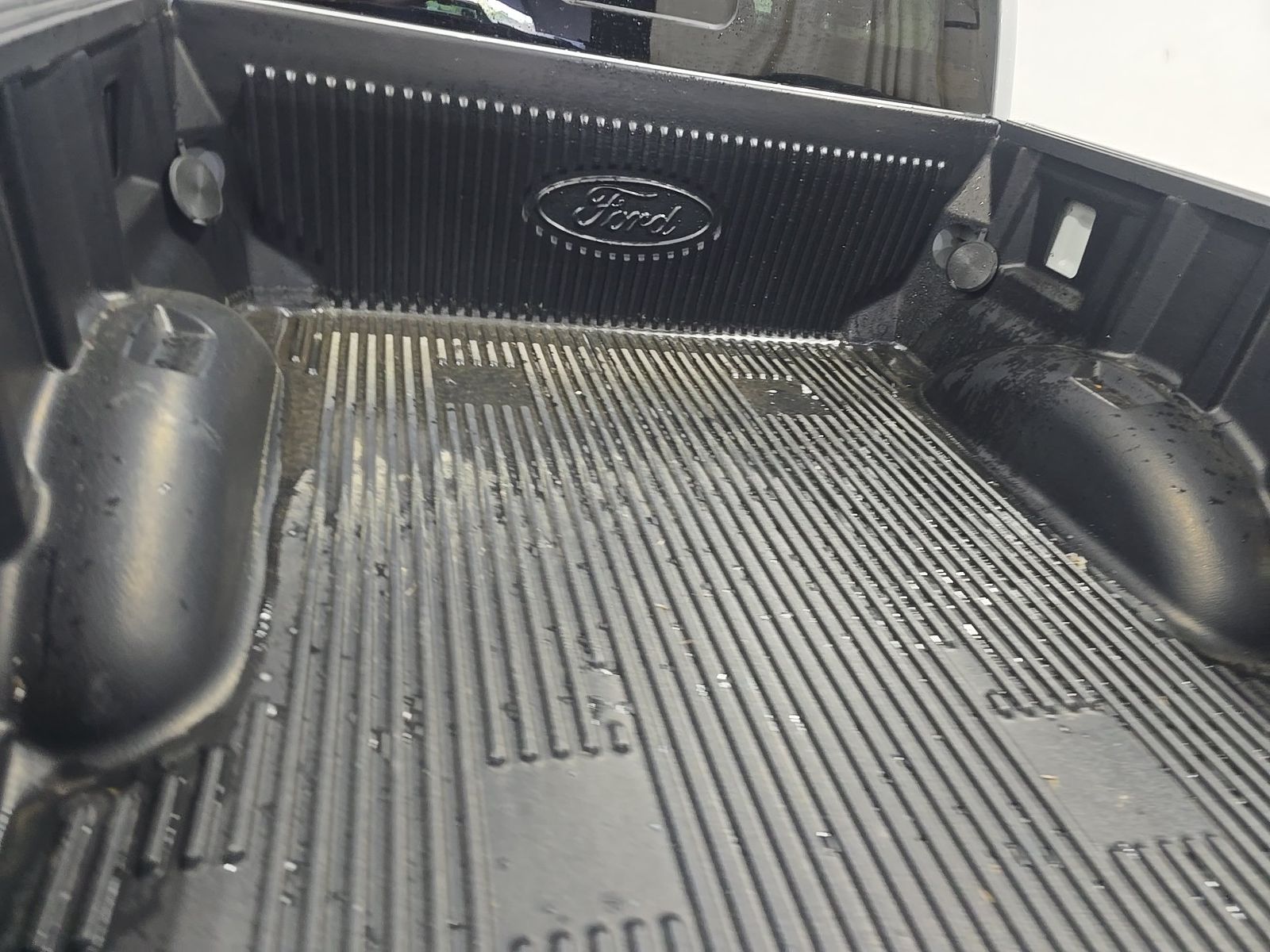 2026 Ford F-150 Lariat AWD
