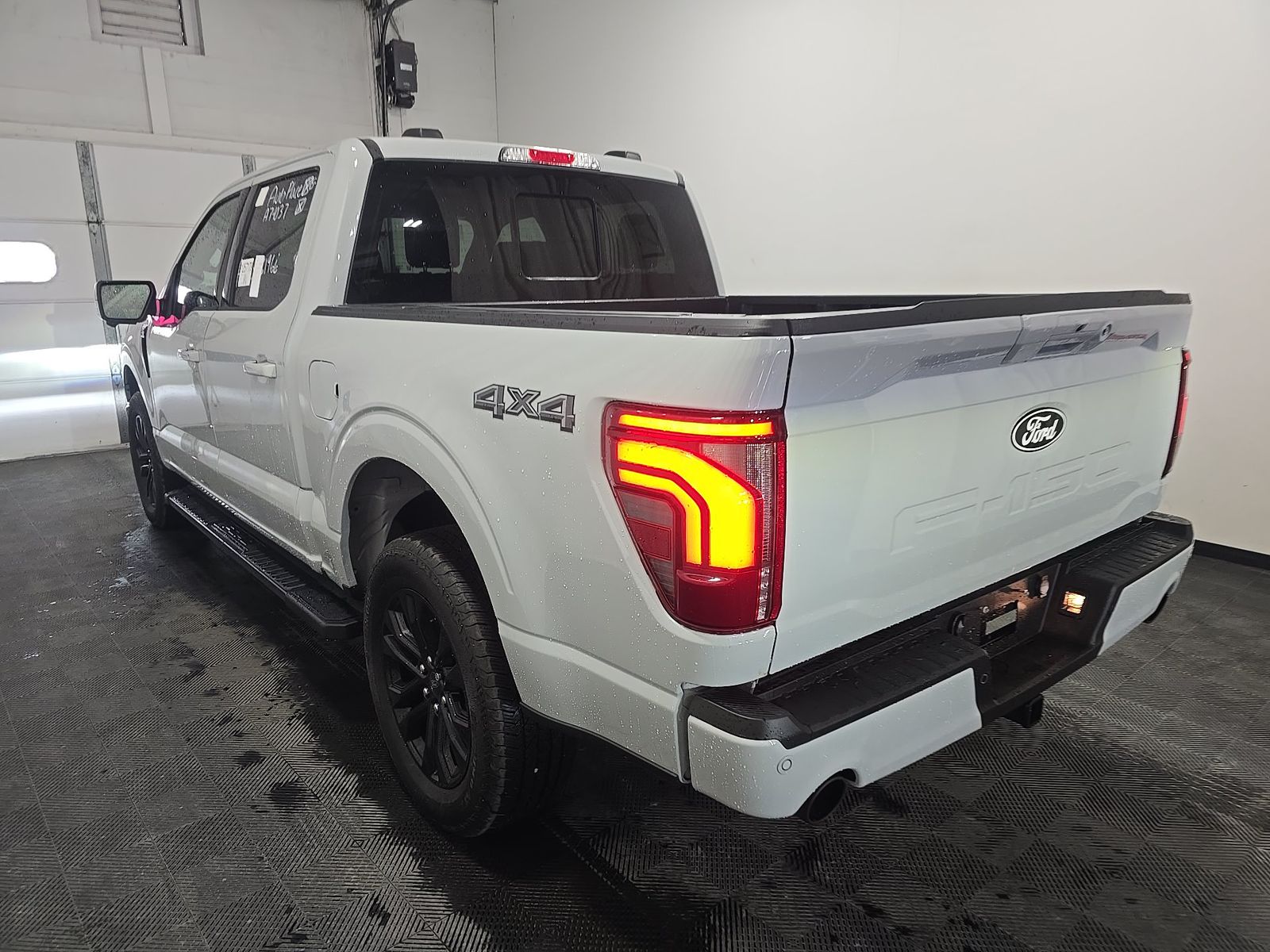2026 Ford F-150 Lariat AWD