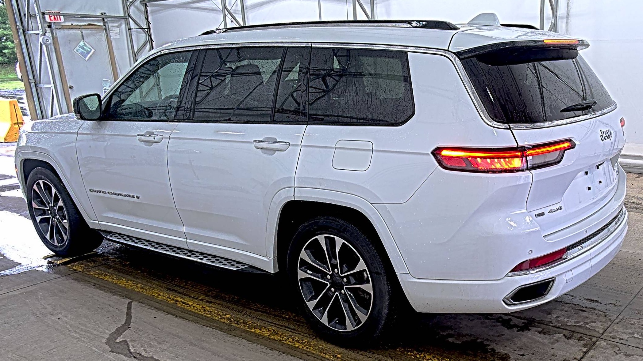 2022 Jeep Grand Cherokee L Overland AWD