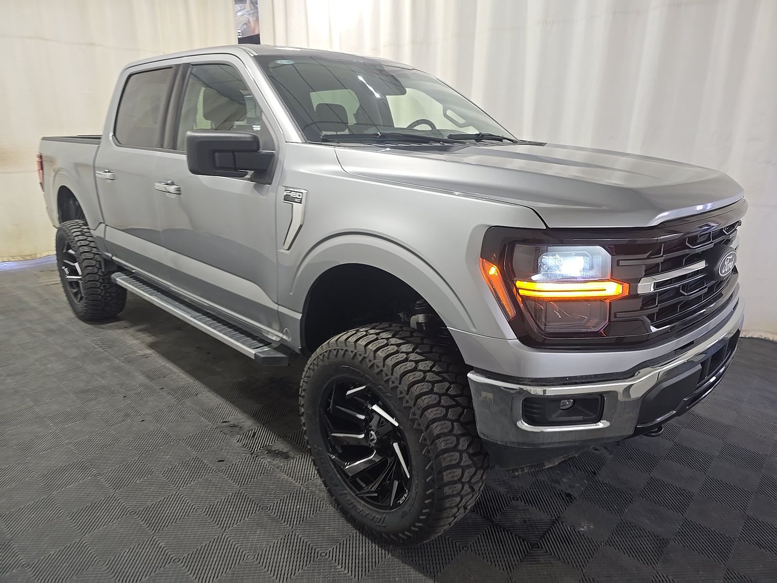 FORD F-150 - 4
