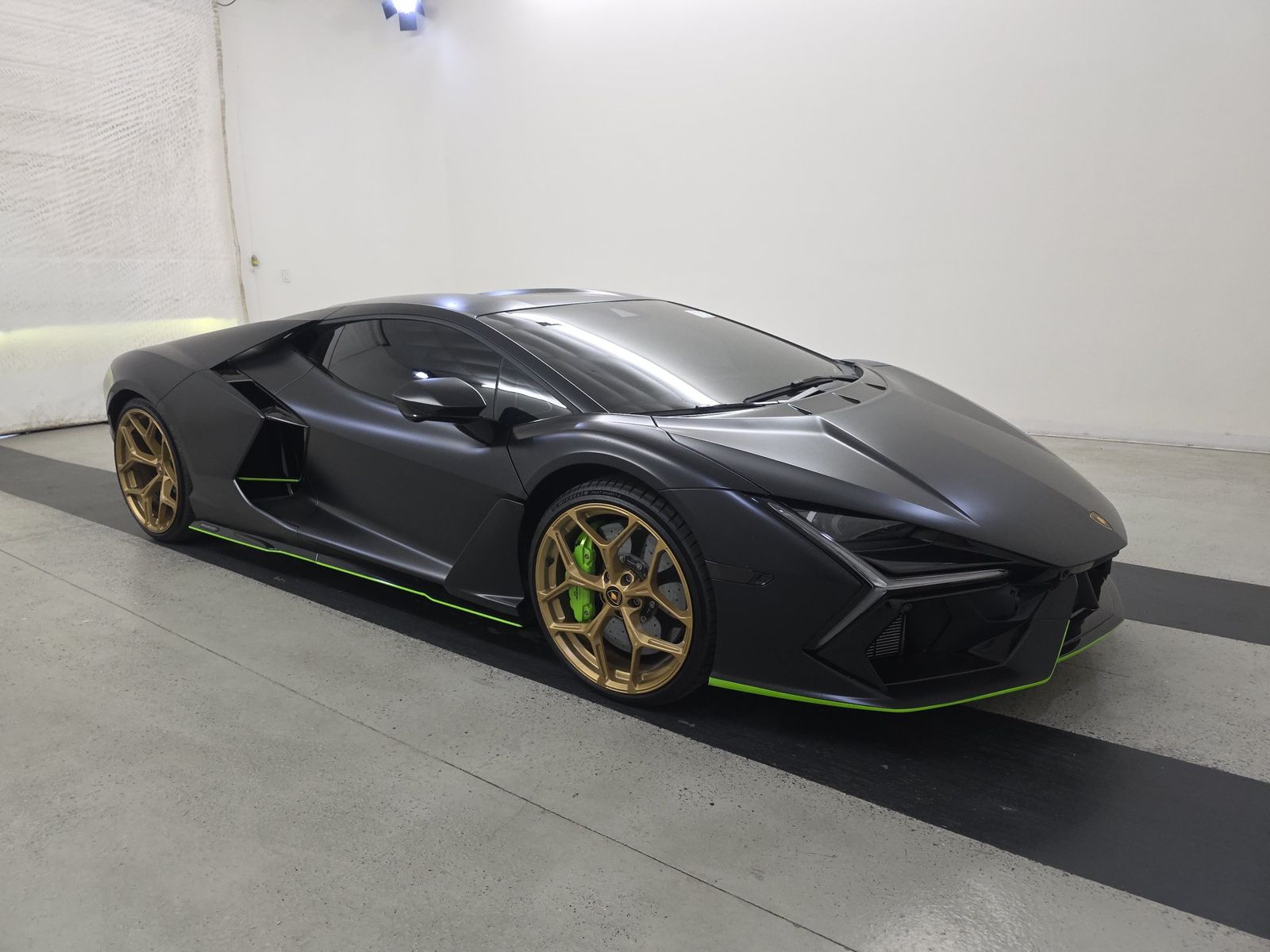 2024 Lamborghini Revuelto Base AWD