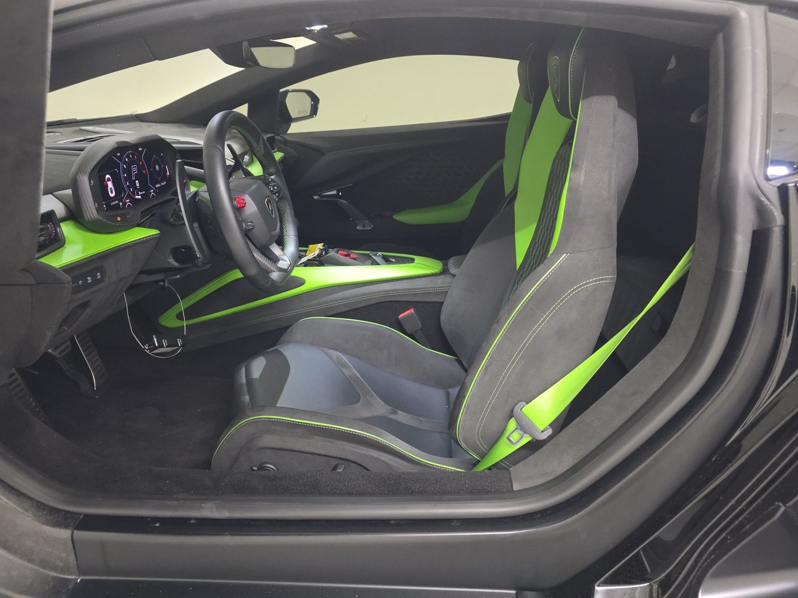 2024 Lamborghini Revuelto Base AWD