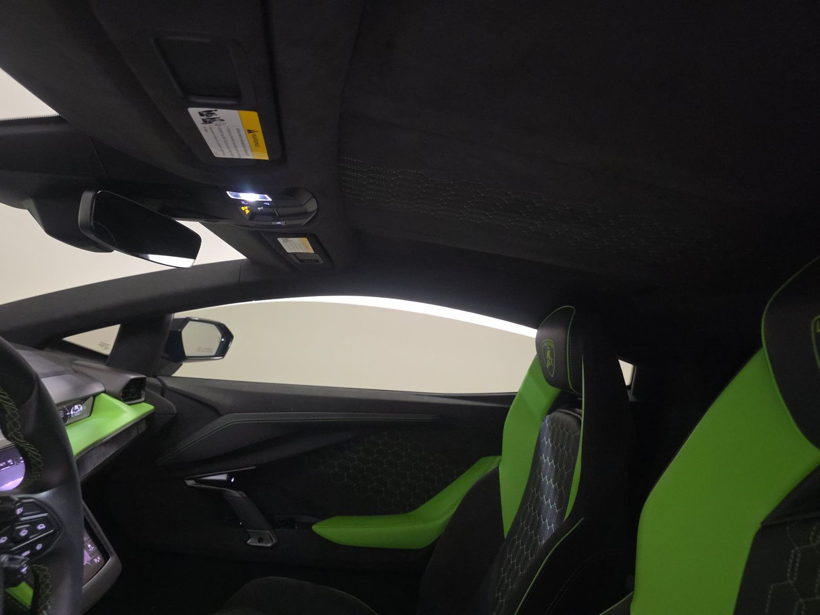 2024 Lamborghini Revuelto Base AWD