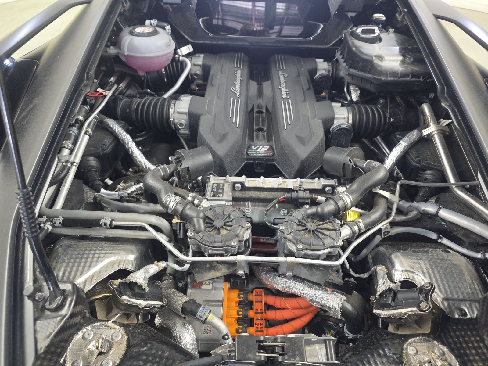 2024 Lamborghini Revuelto Base AWD