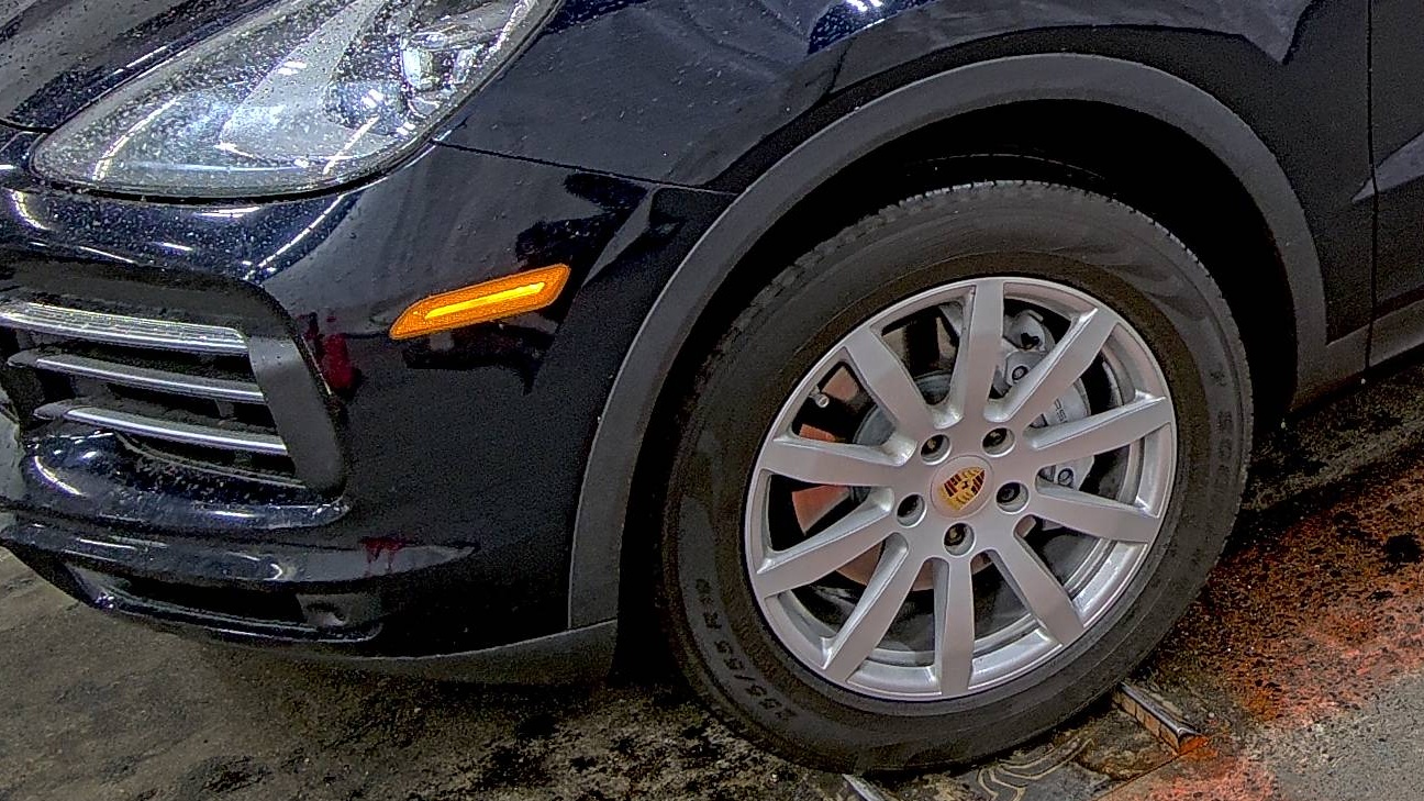 PORSCHE CAYENNE - 8