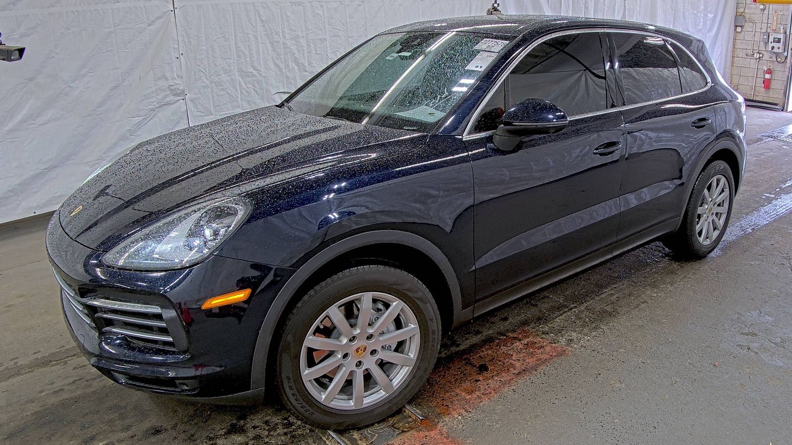 PORSCHE CAYENNE - 1