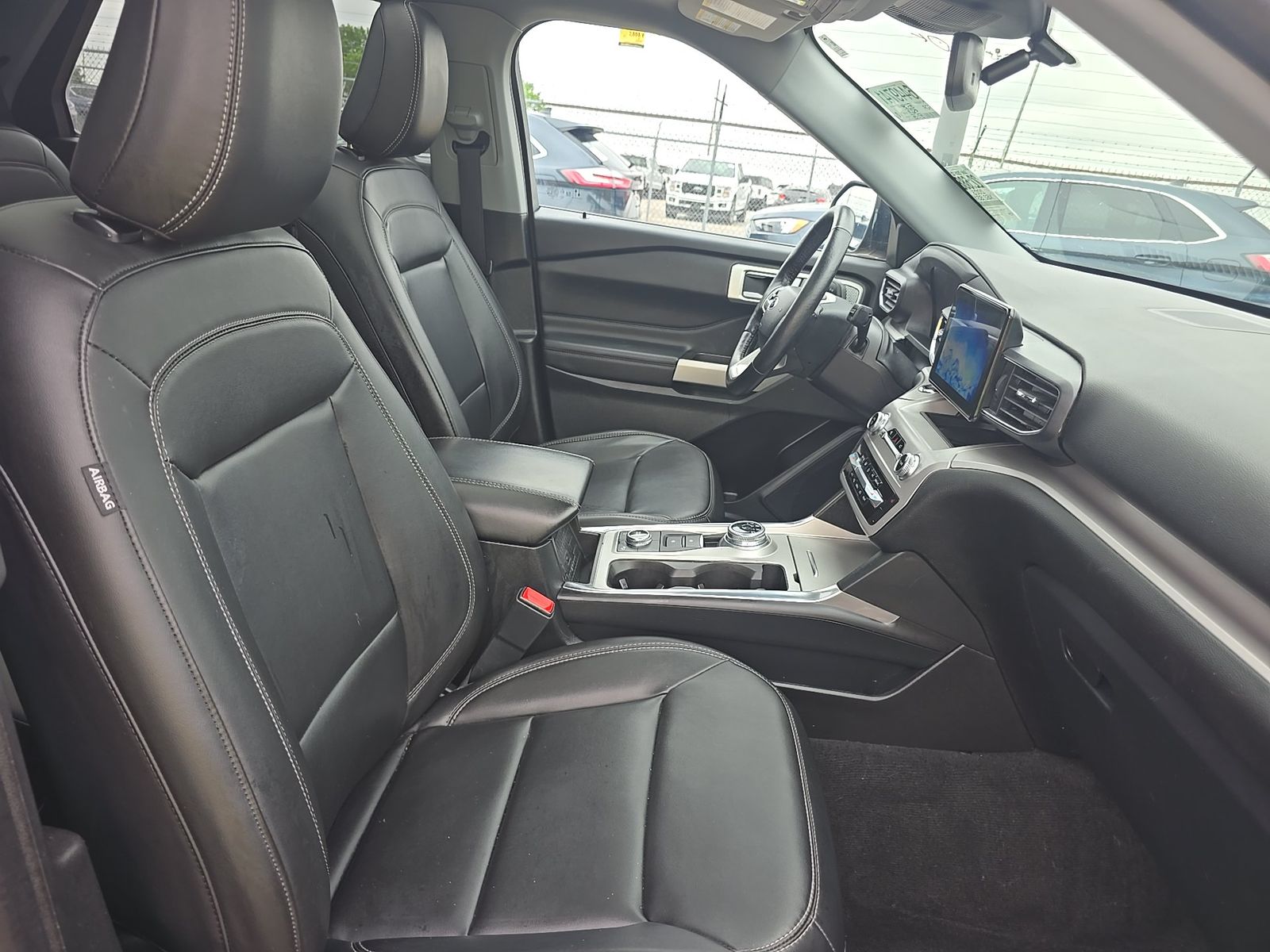 FORD EXPLORER - 9