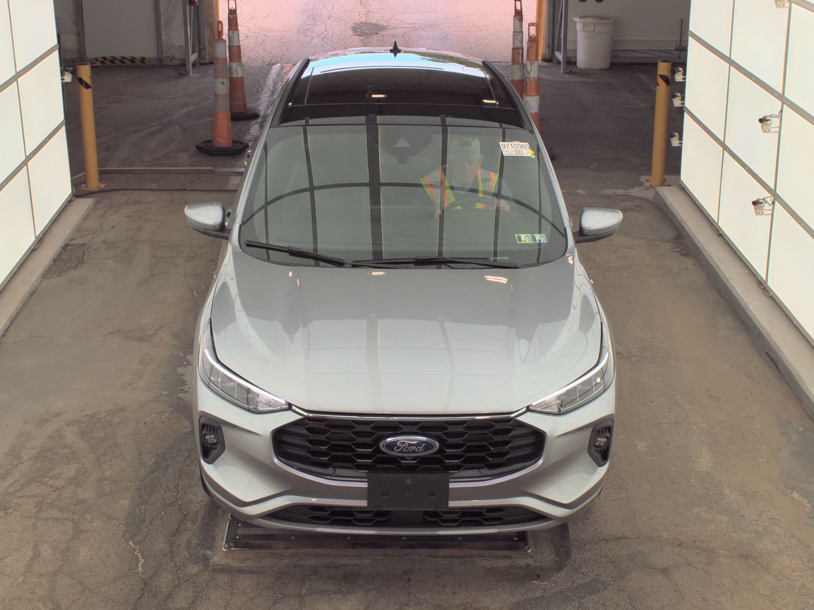 FORD ESCAPE - 3