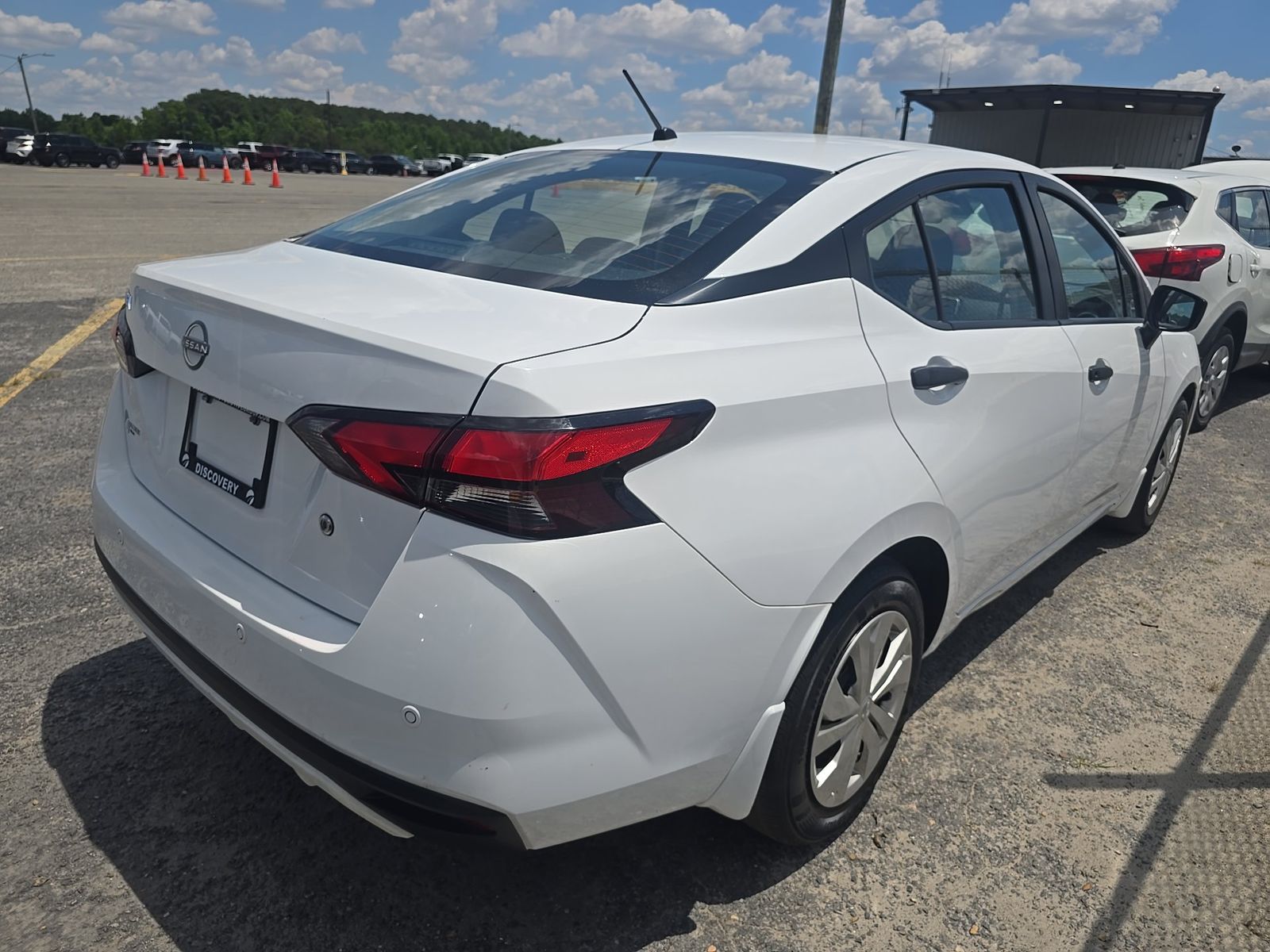 NISSAN VERSA - 5