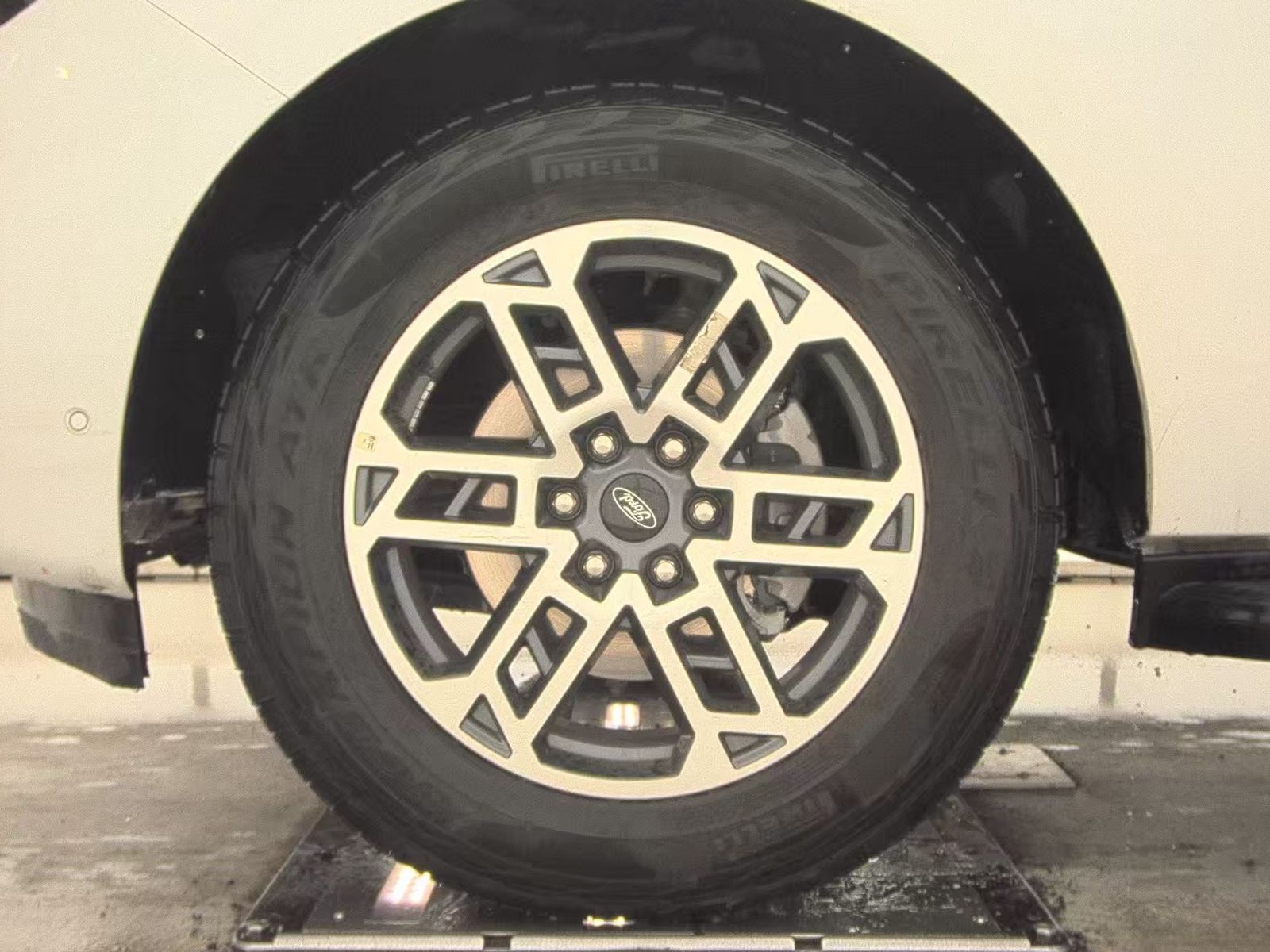 FORD EXPEDITION - 10