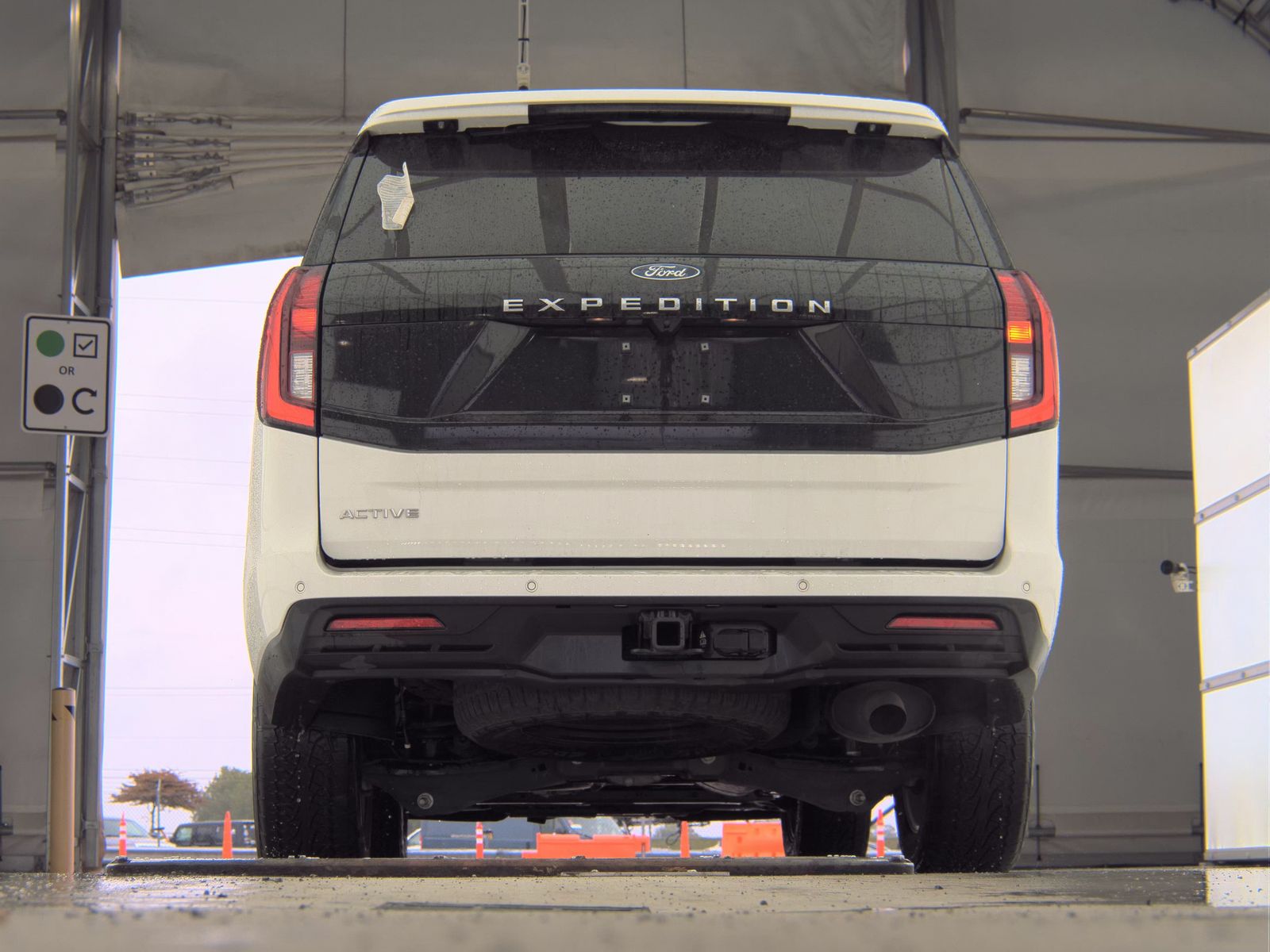 FORD EXPEDITION - 8