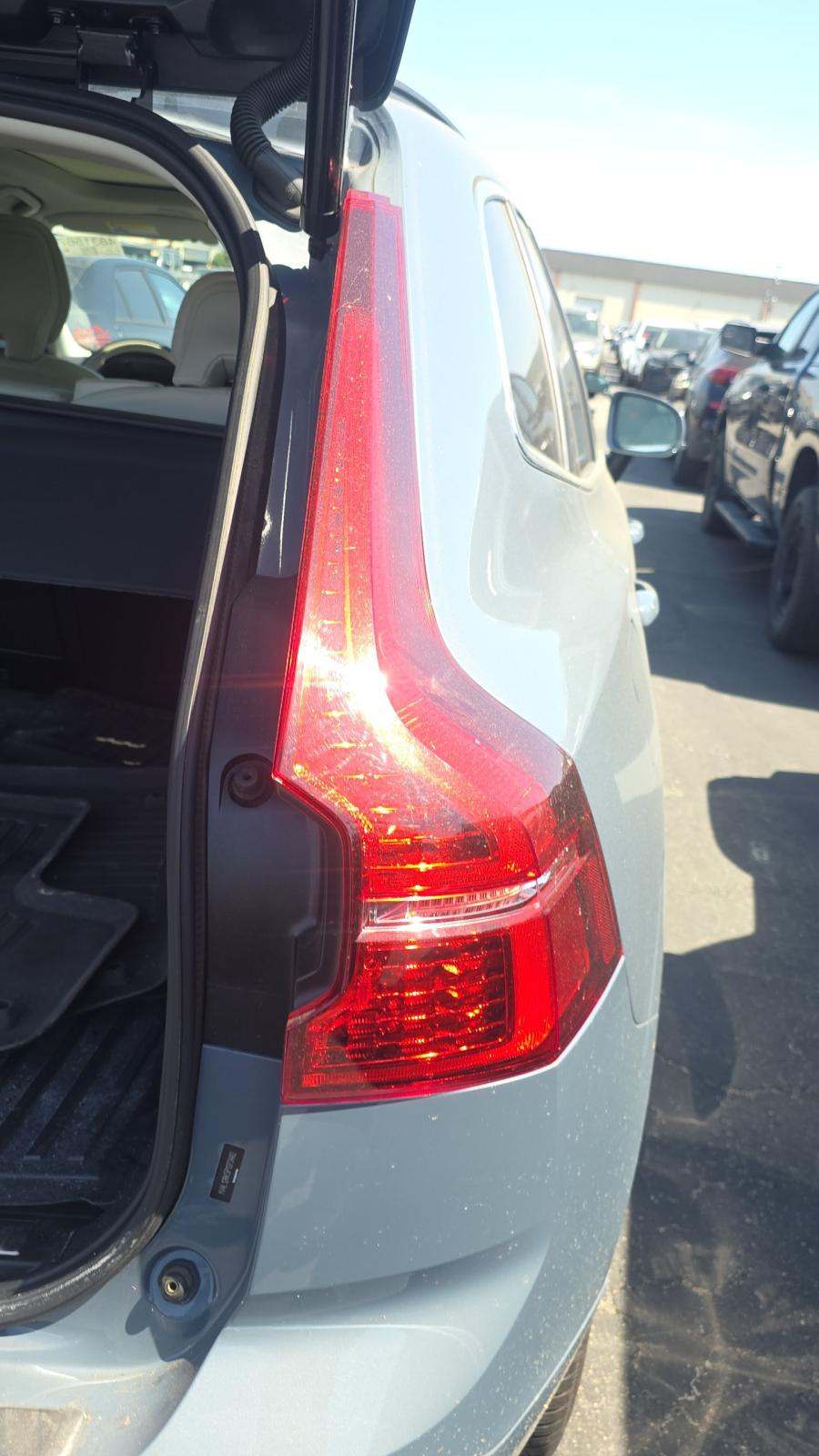 2023 Volvo XC60 B5 Core AWD