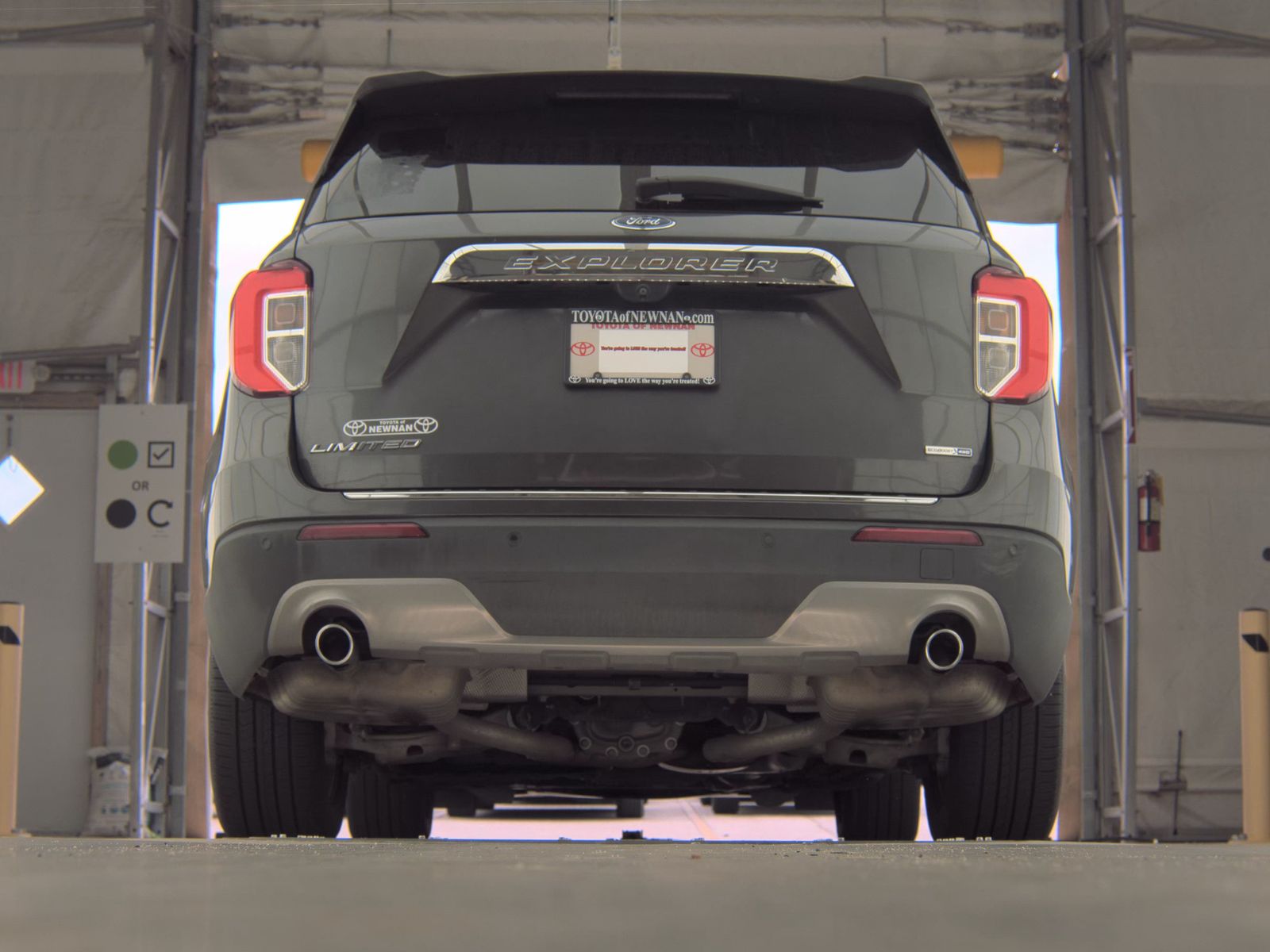 FORD EXPLORER - 8