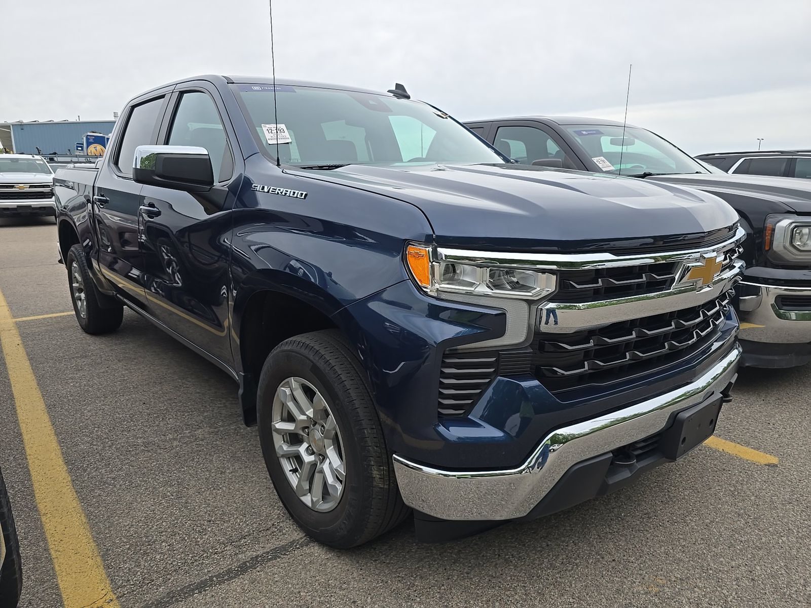 2023 Chevrolet Silverado 1500 LT AWD