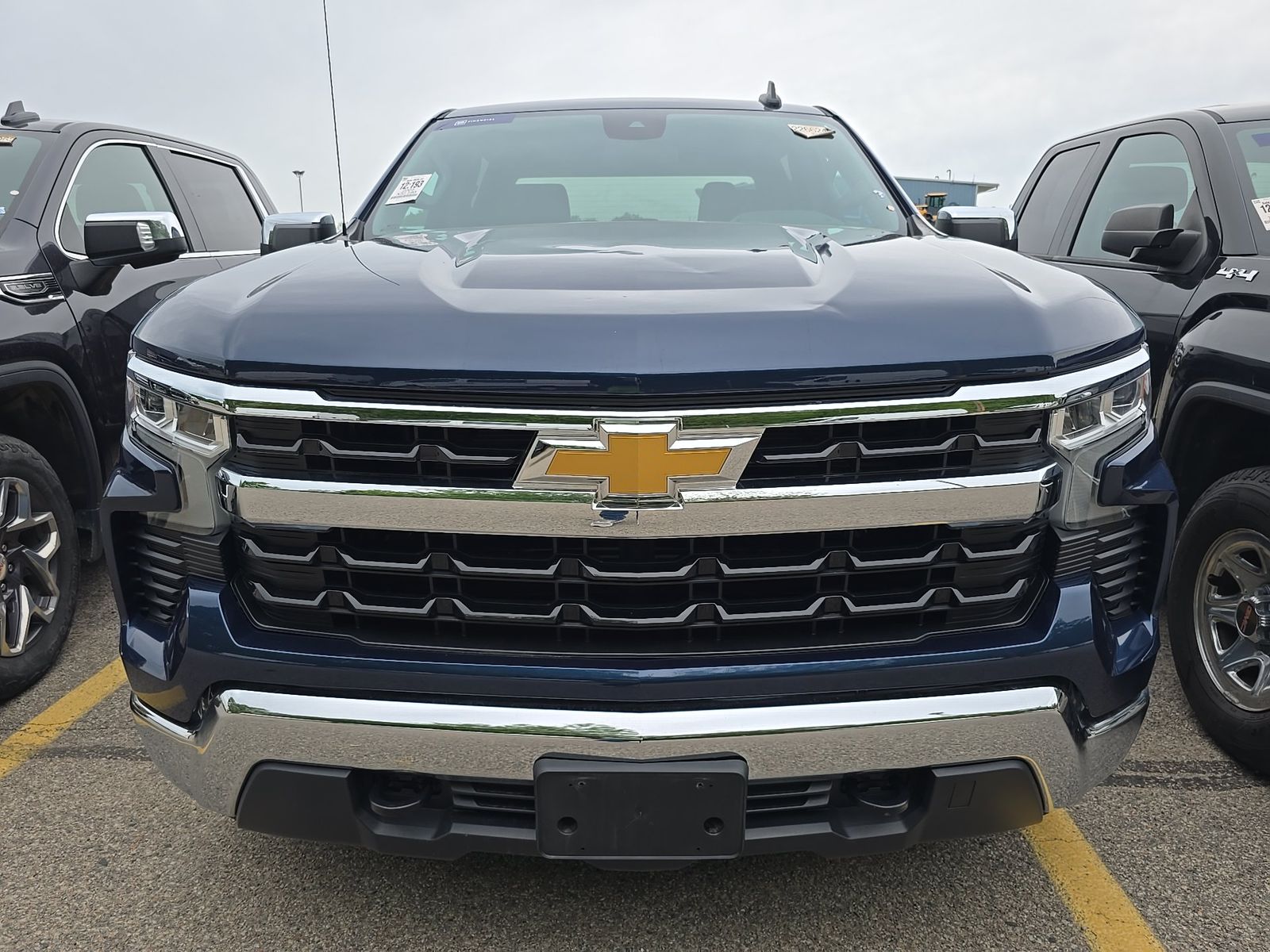 2023 Chevrolet Silverado 1500 LT AWD