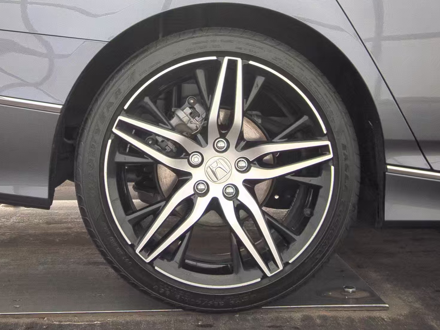 2022 Honda Accord Hybrid Touring FWD