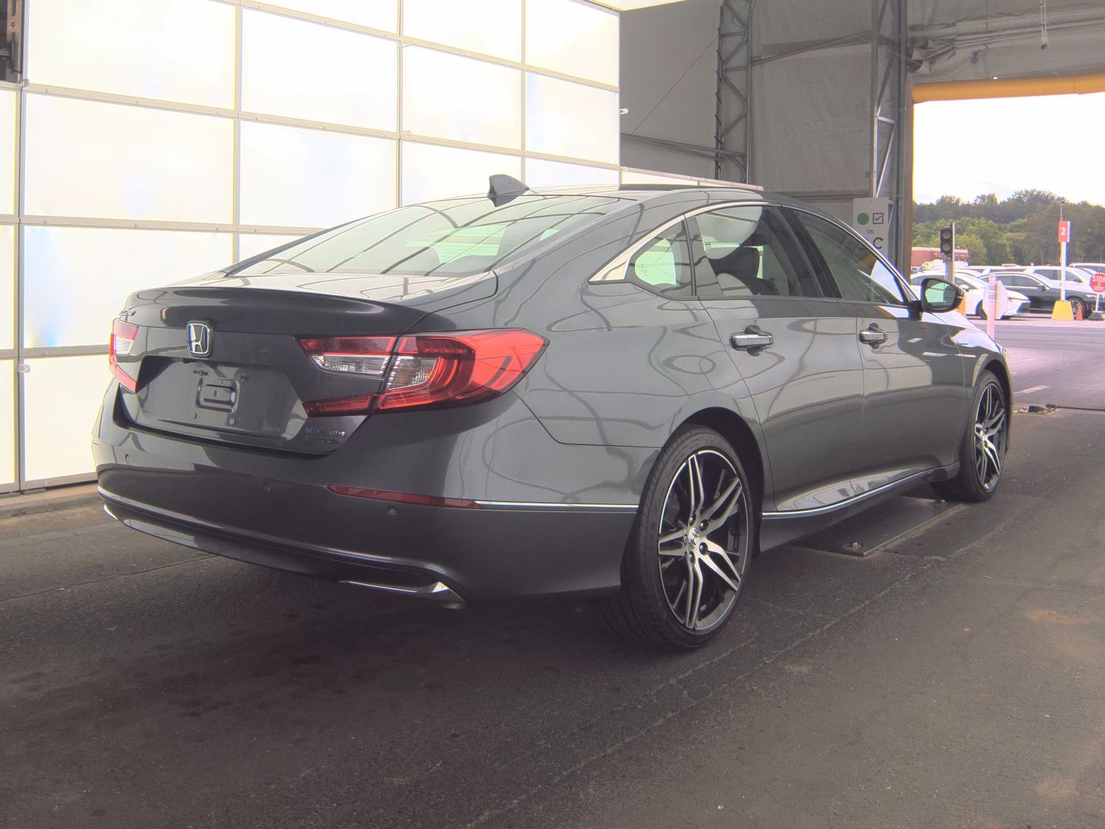 2022 Honda Accord Hybrid Touring FWD