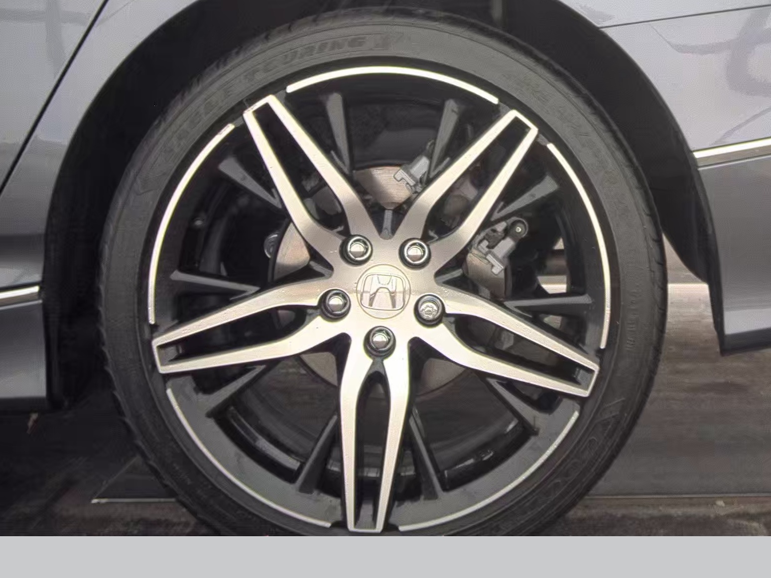 2022 Honda Accord Hybrid Touring FWD