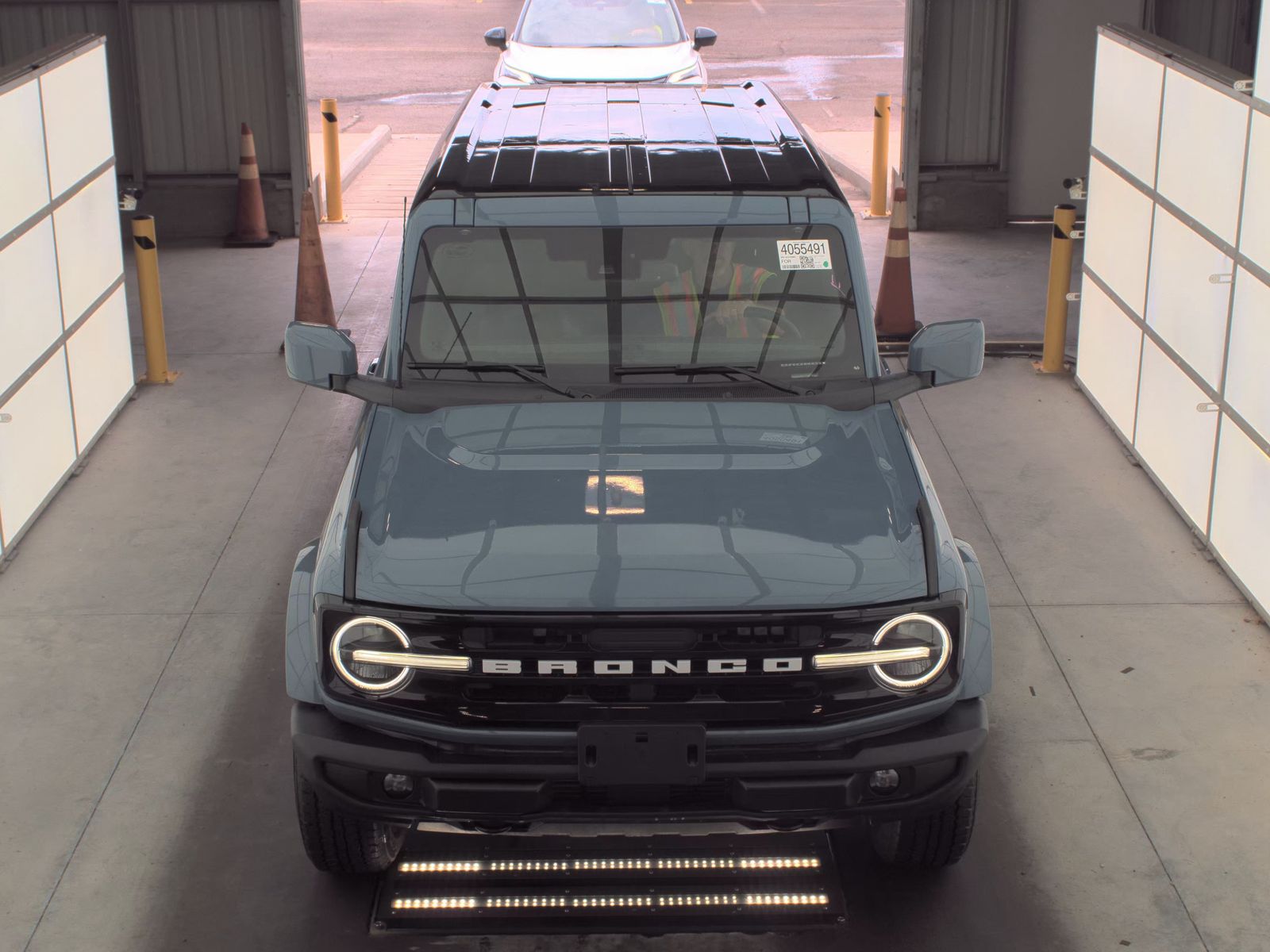 FORD BRONCO - 3