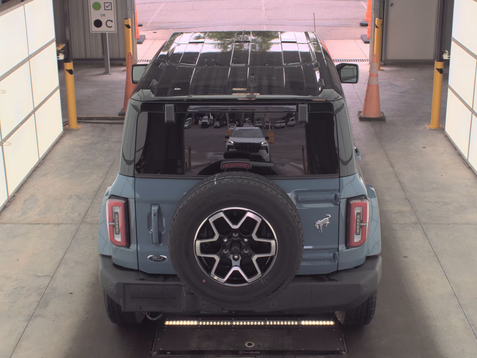 FORD BRONCO - 7