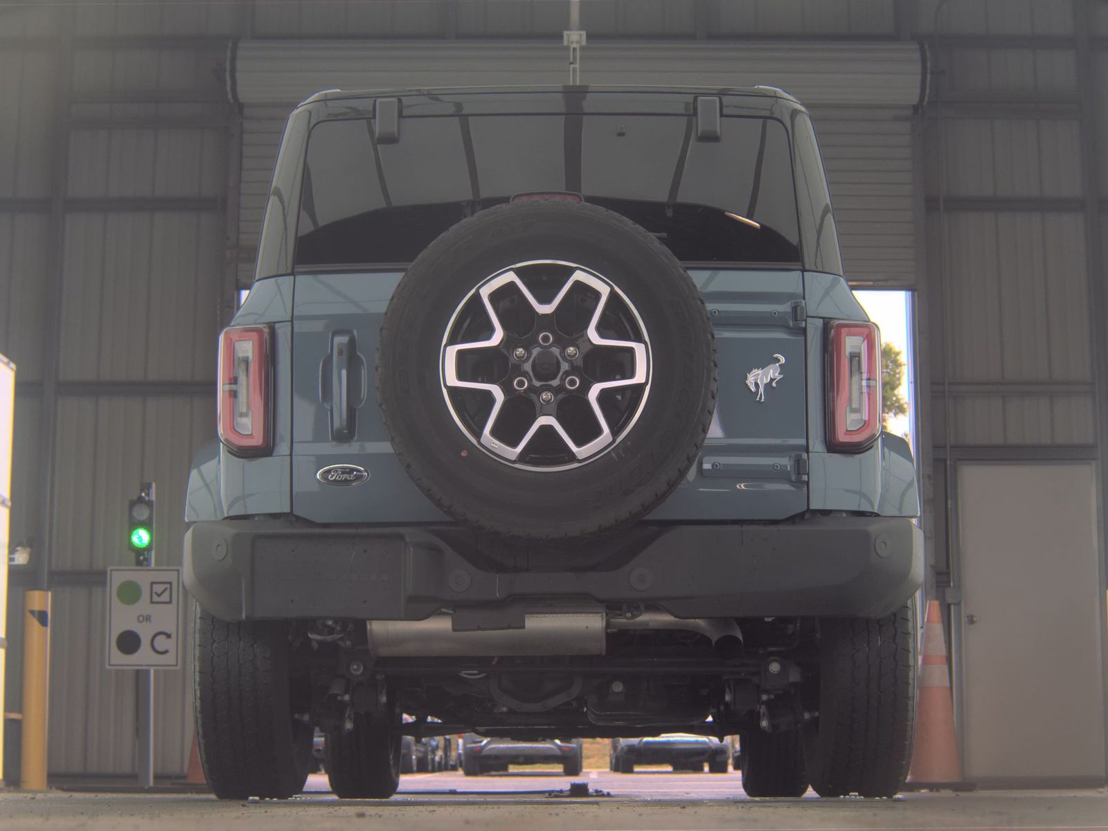 FORD BRONCO - 8