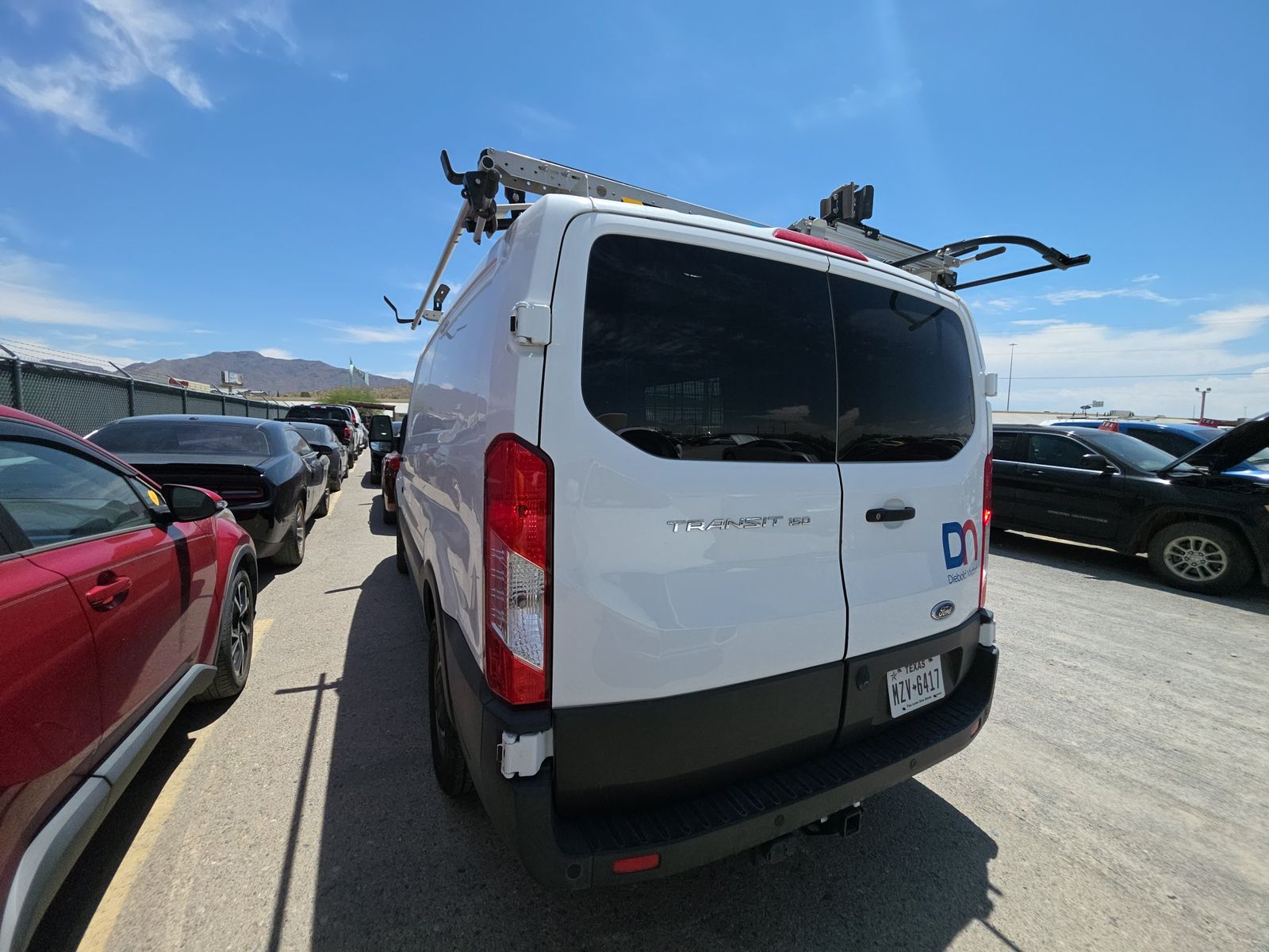 FORD TRANSIT 150 - 6