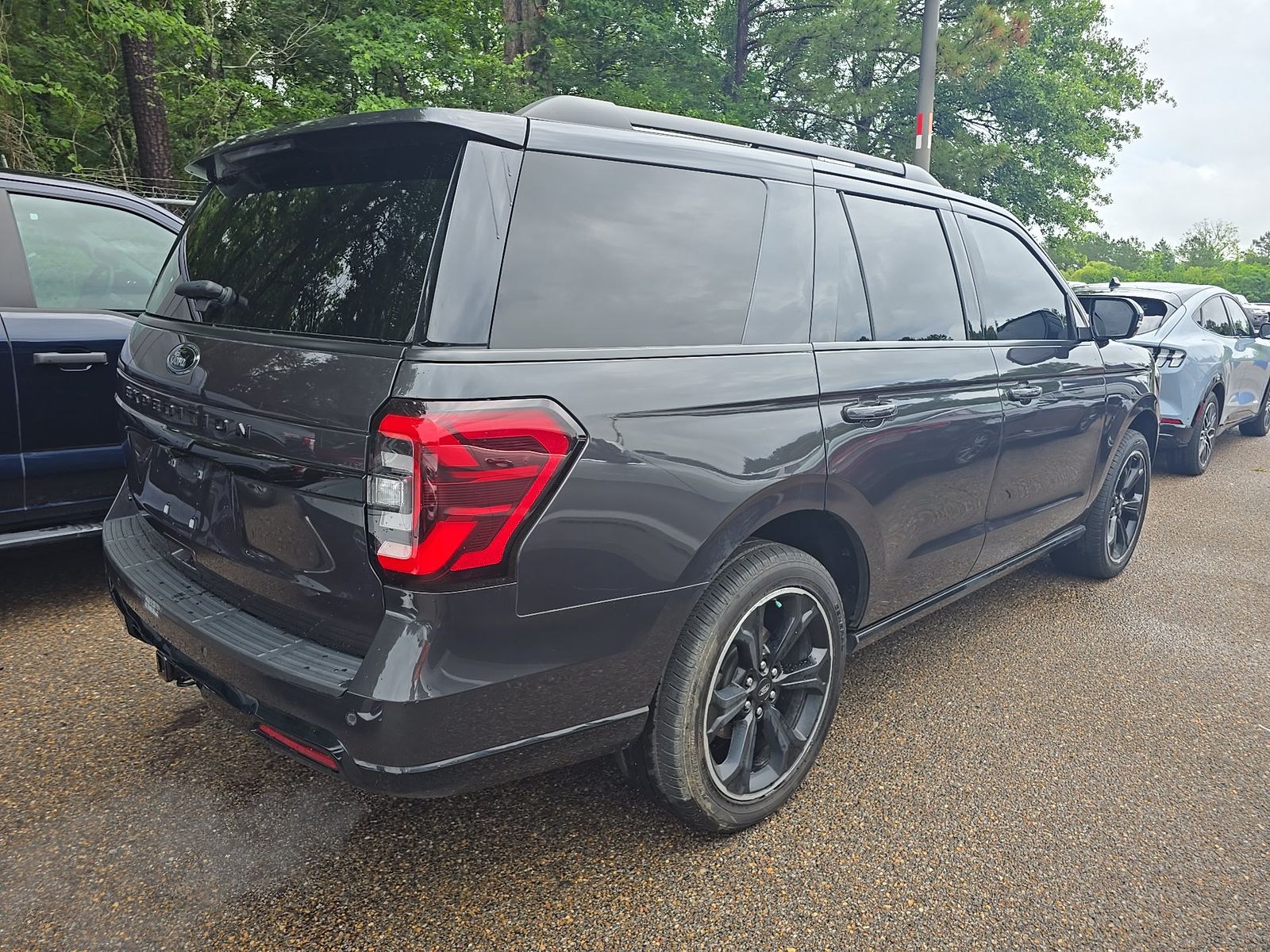 FORD EXPEDITION - 5