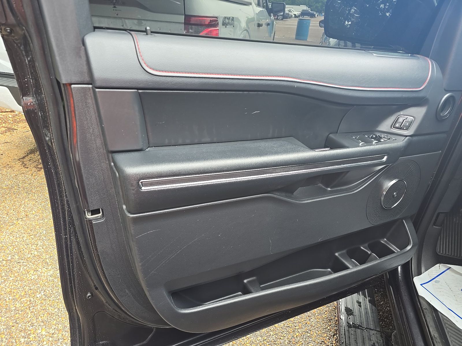 FORD EXPEDITION - 10