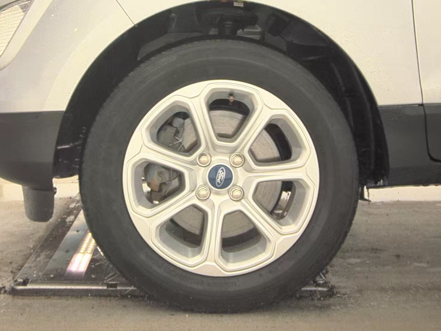 FORD ECOSPORT - 10