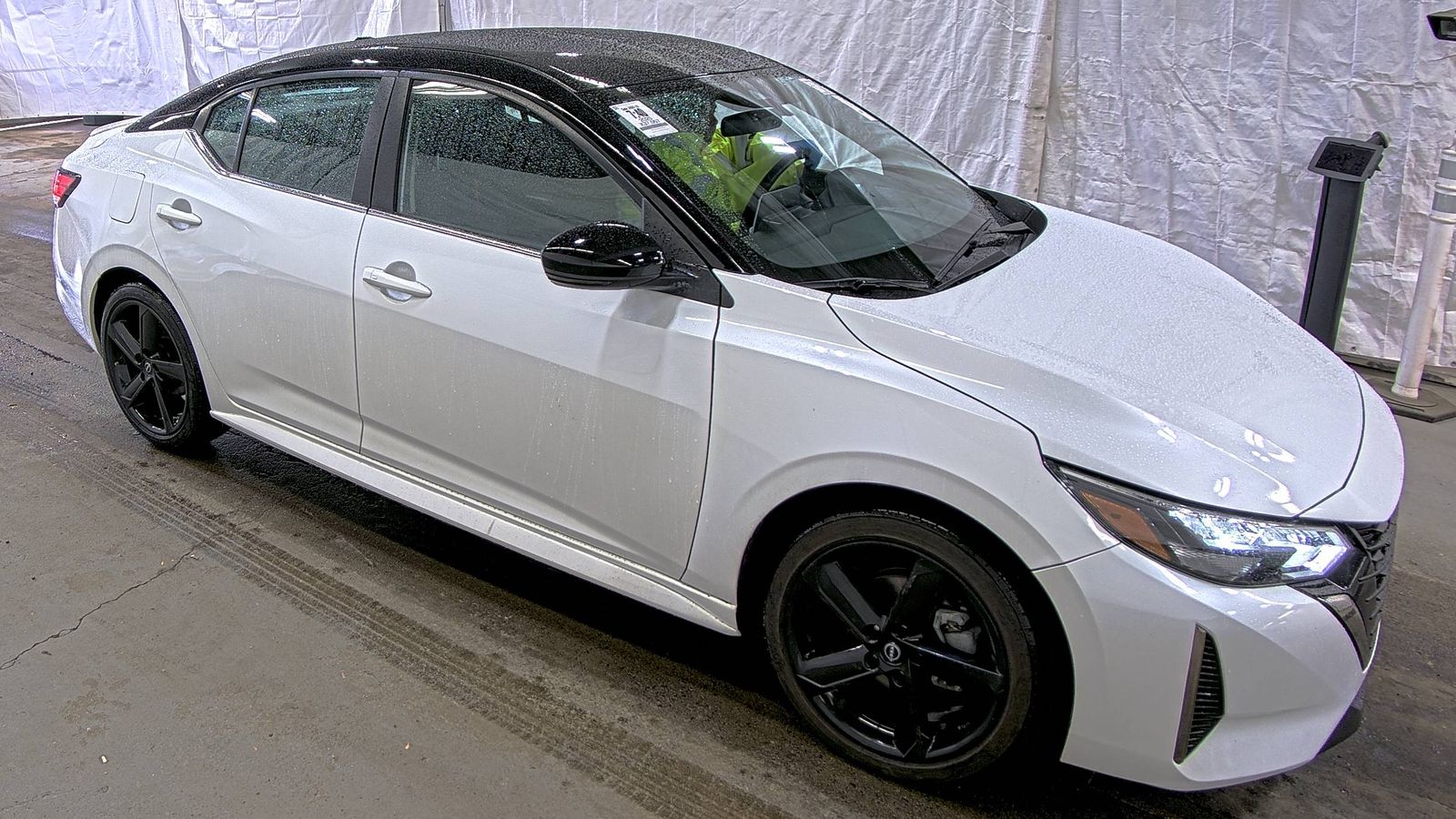 NISSAN SENTRA - 4