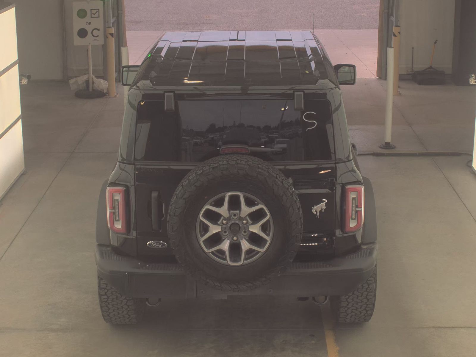 FORD BRONCO - 7