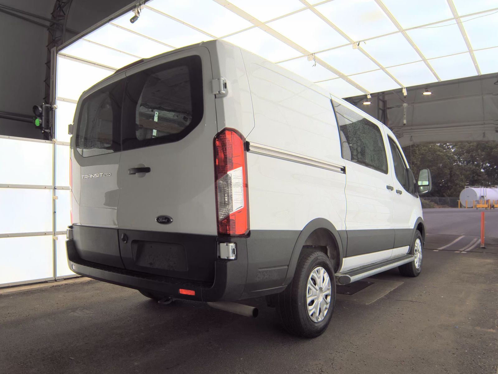 FORD TRANSIT 250 - 6