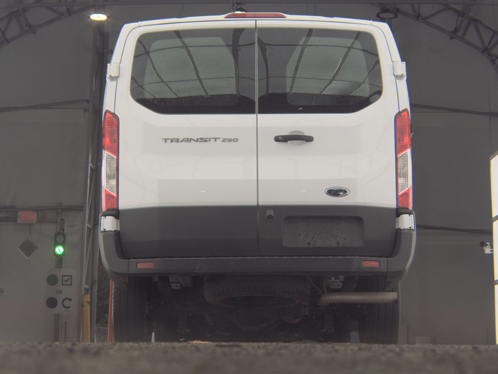FORD TRANSIT 250 - 8