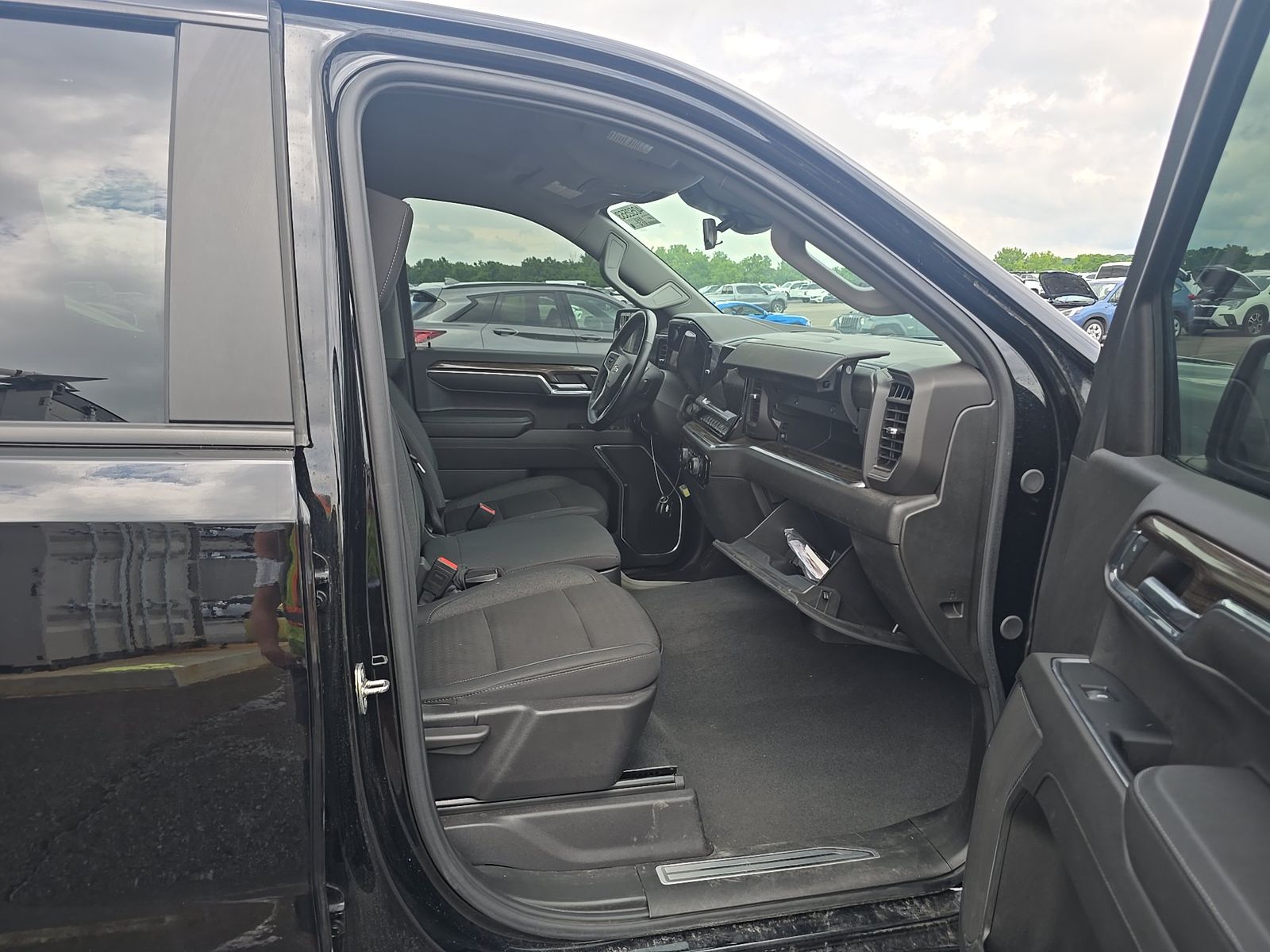 2024 Chevrolet Silverado 1500 LT AWD