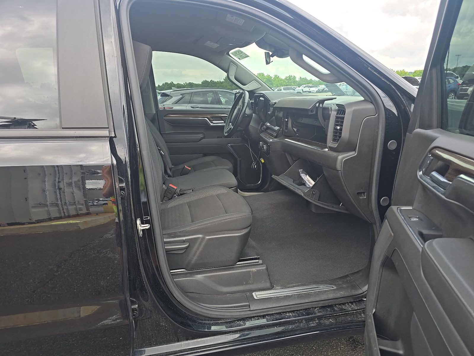 2024 Chevrolet Silverado 1500 LT AWD