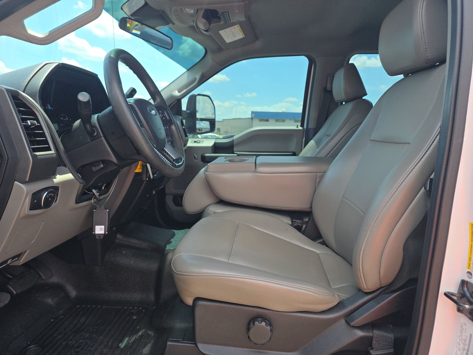 FORD F-250 - 1