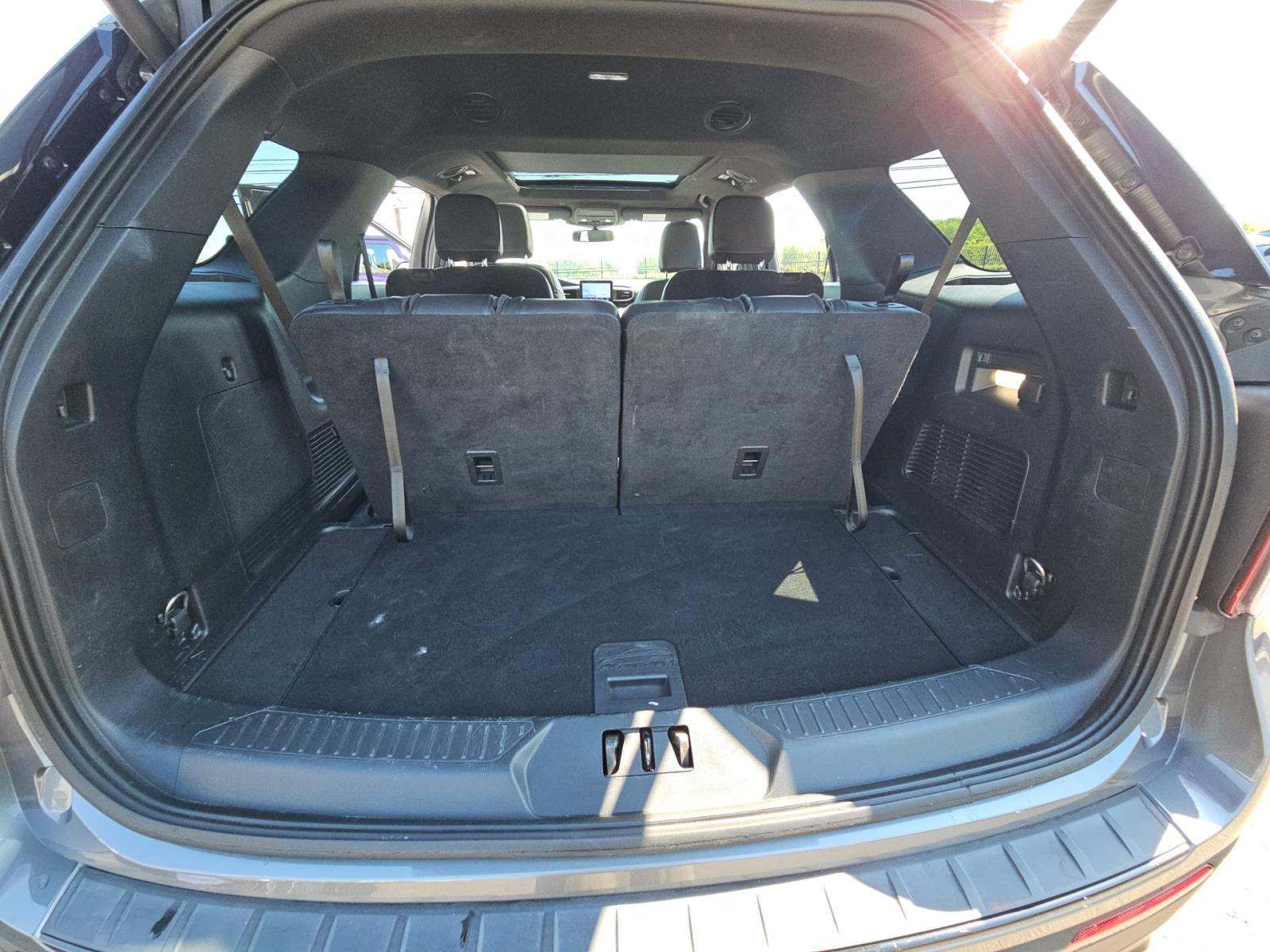 FORD EXPLORER - 10