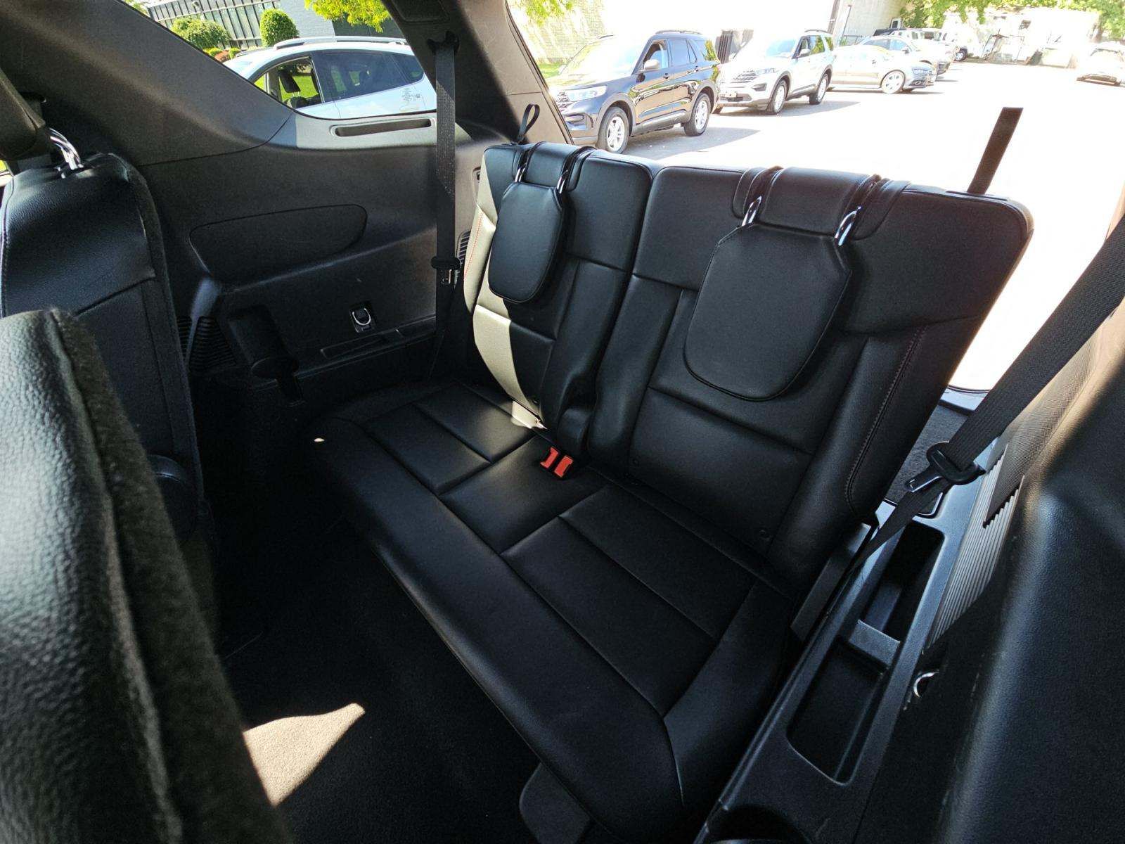 FORD EXPLORER - 9