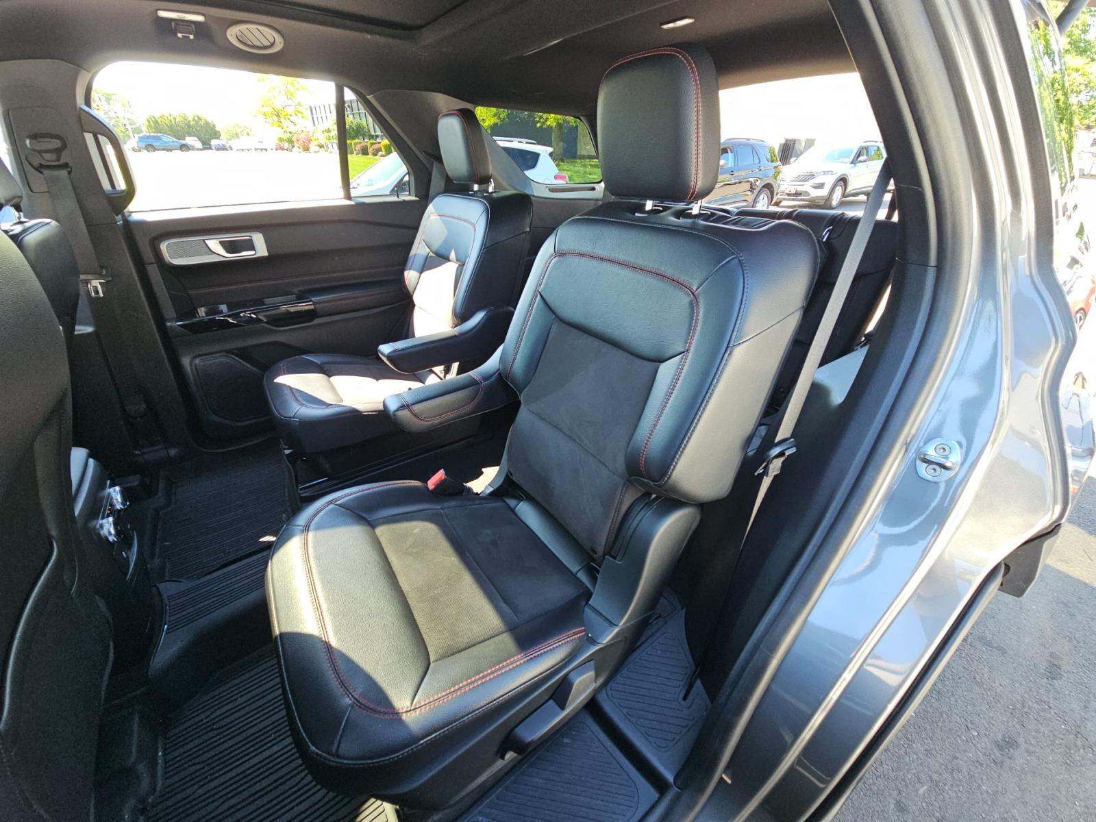 FORD EXPLORER - 8