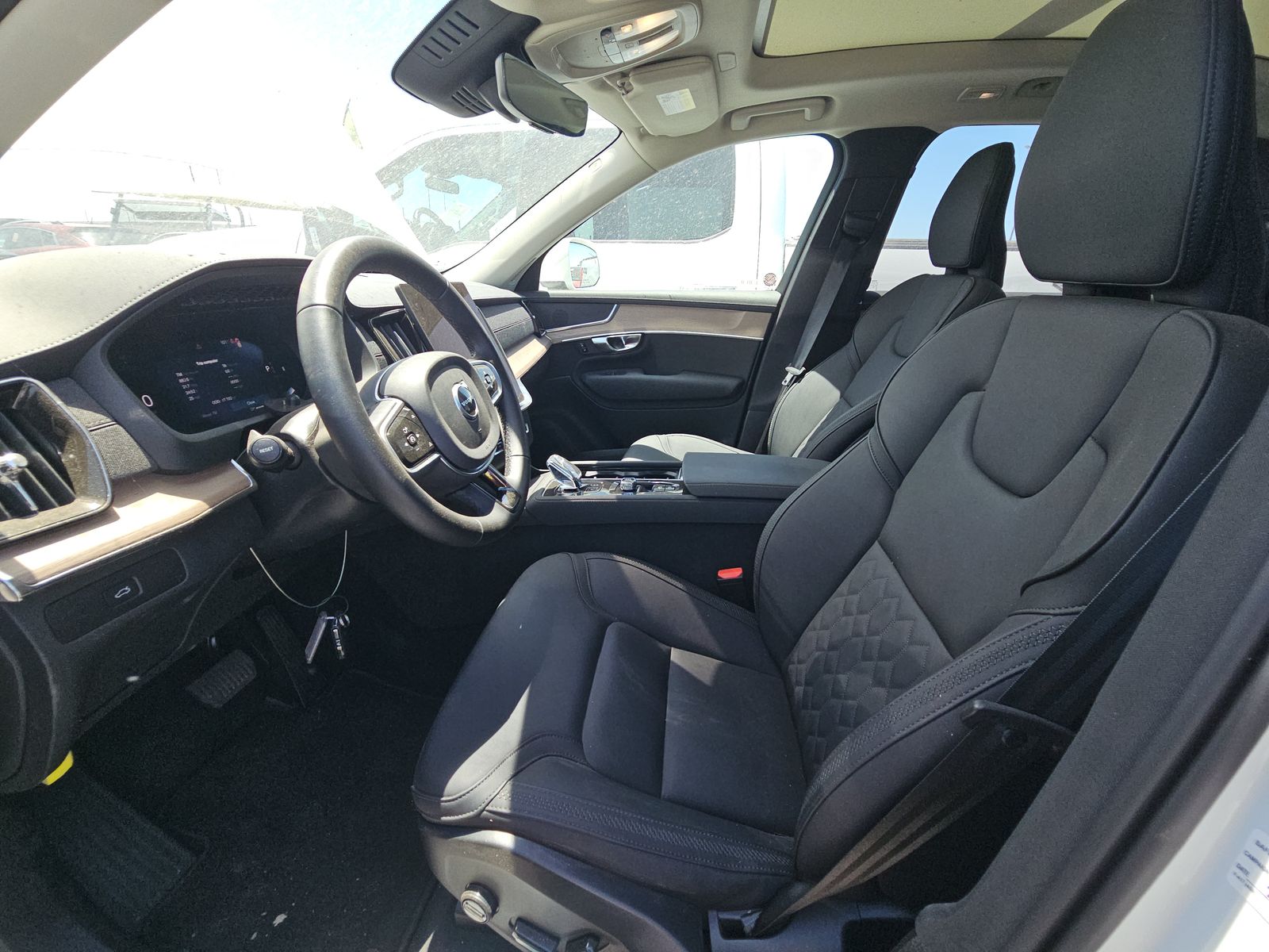 2025 Volvo XC90 B6 Plus AWD