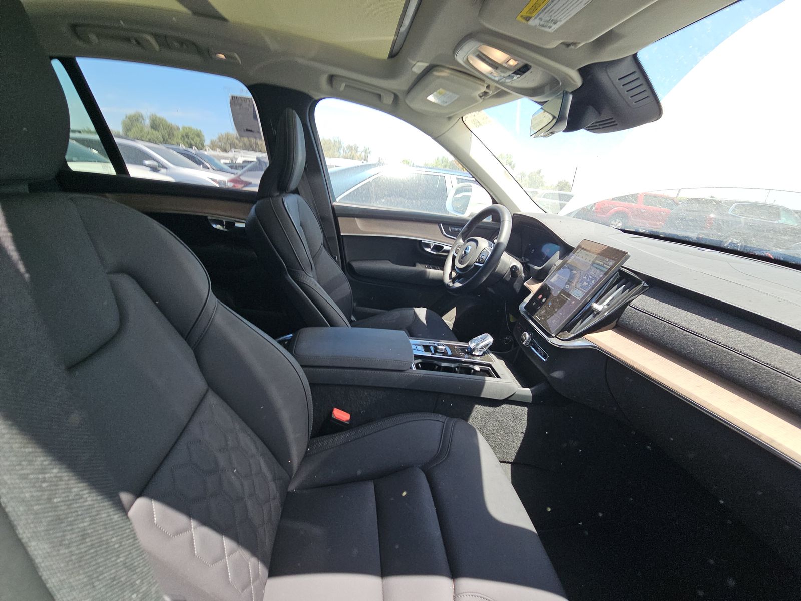 2025 Volvo XC90 B6 Plus AWD