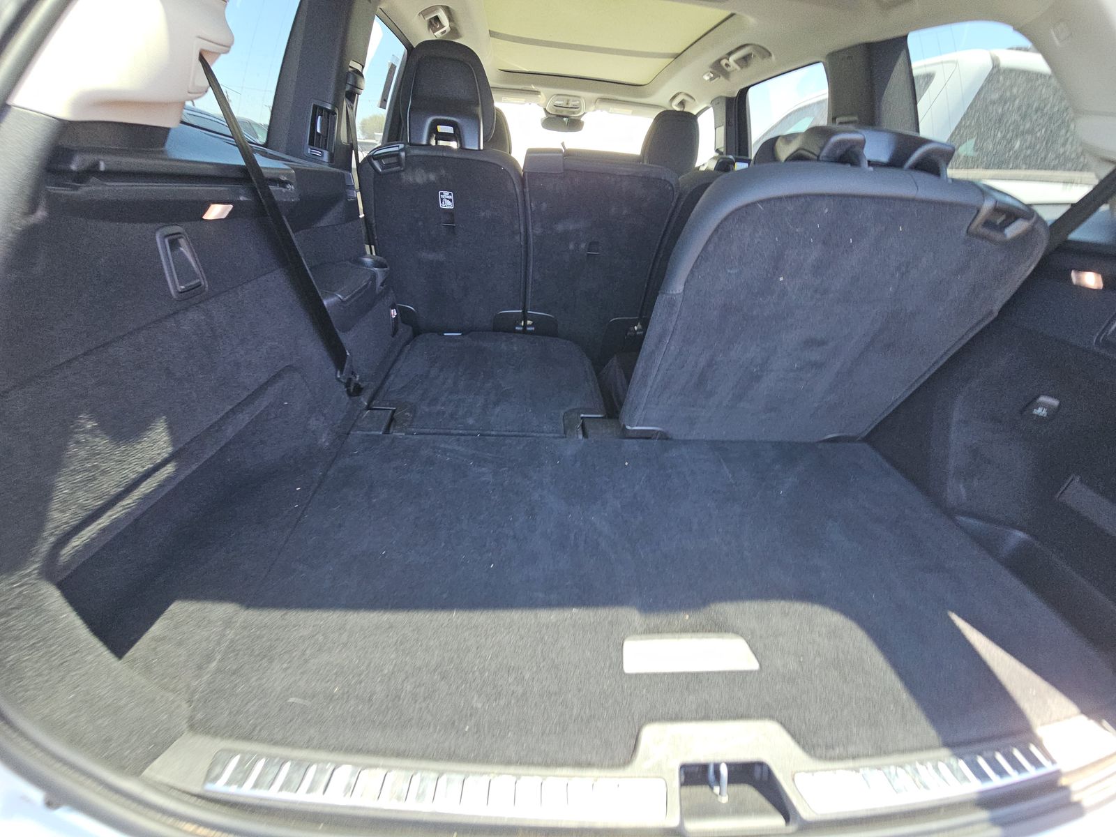 2025 Volvo XC90 B6 Plus AWD