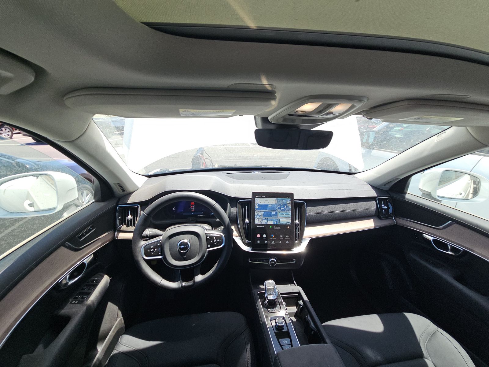 2025 Volvo XC90 B6 Plus AWD