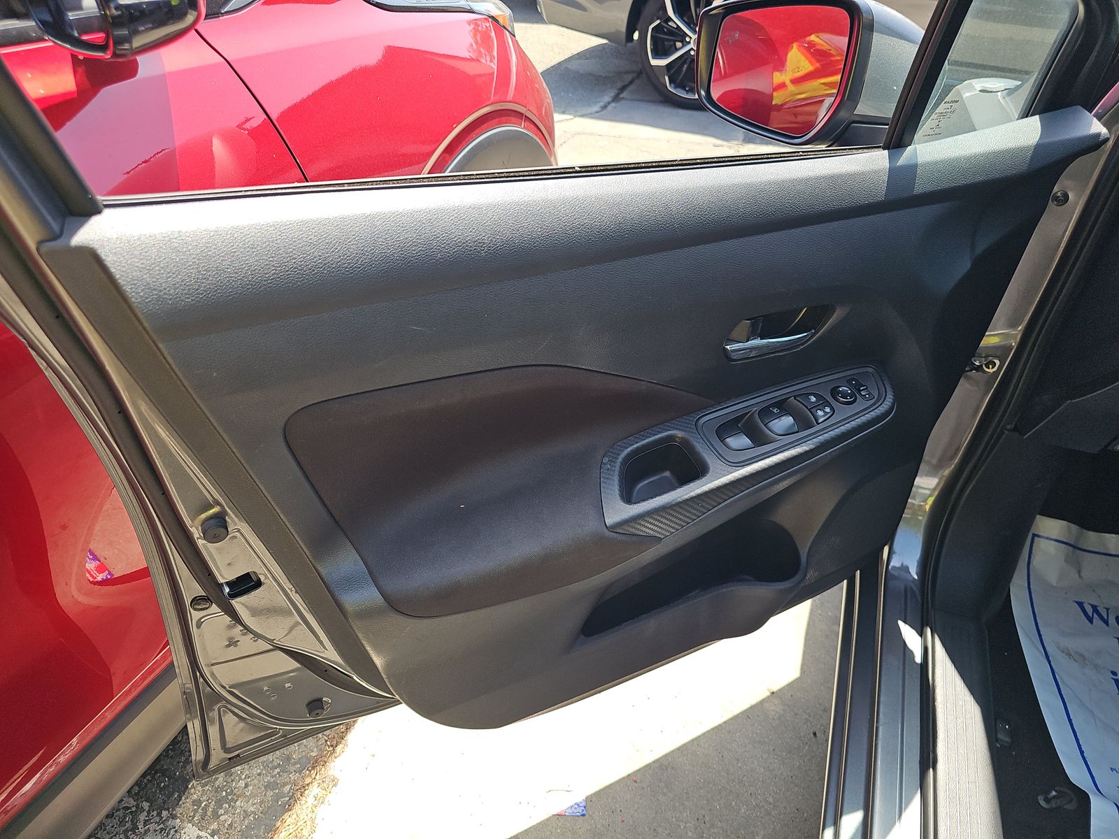 NISSAN VERSA - 10