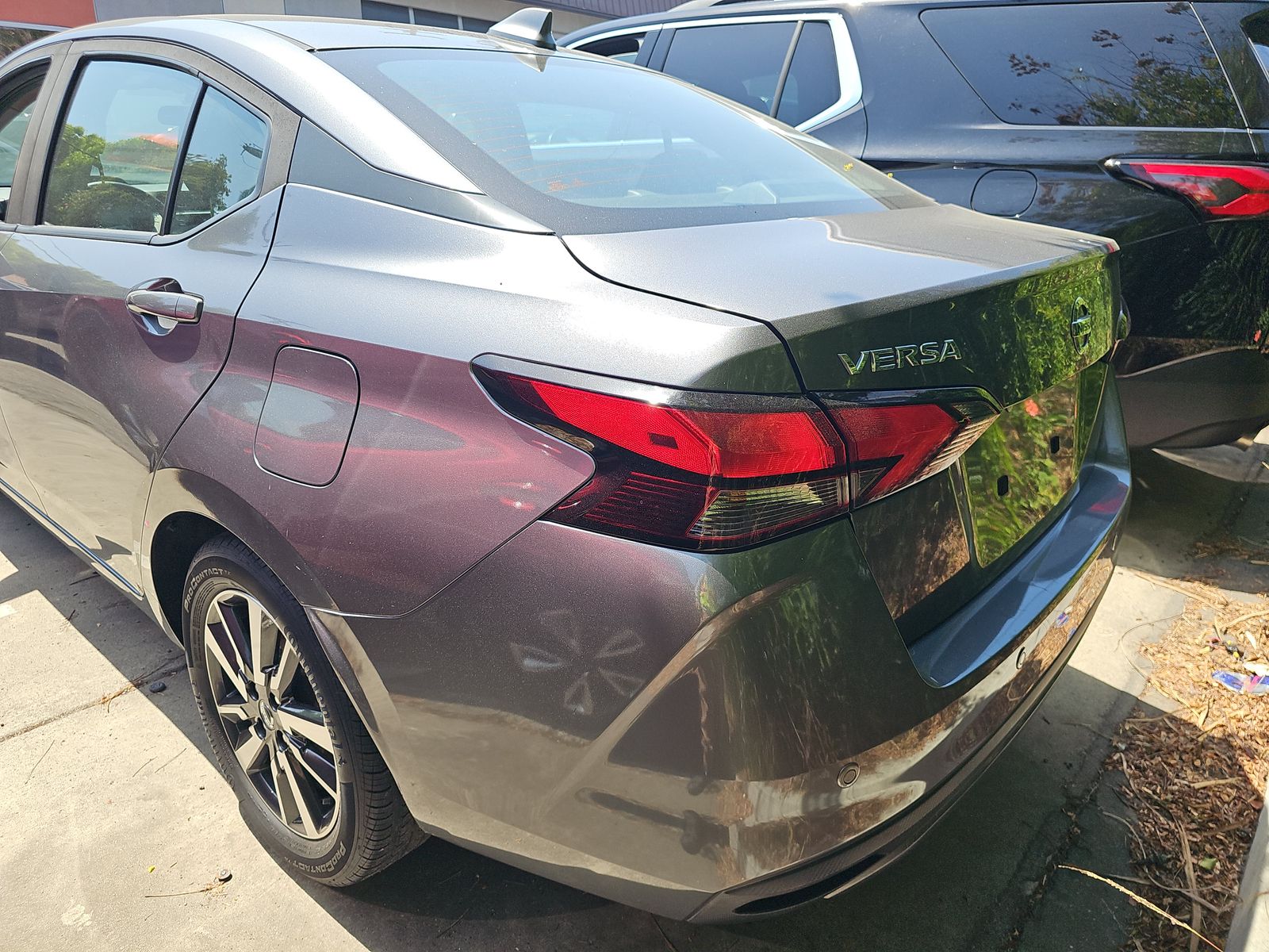 NISSAN VERSA - 6